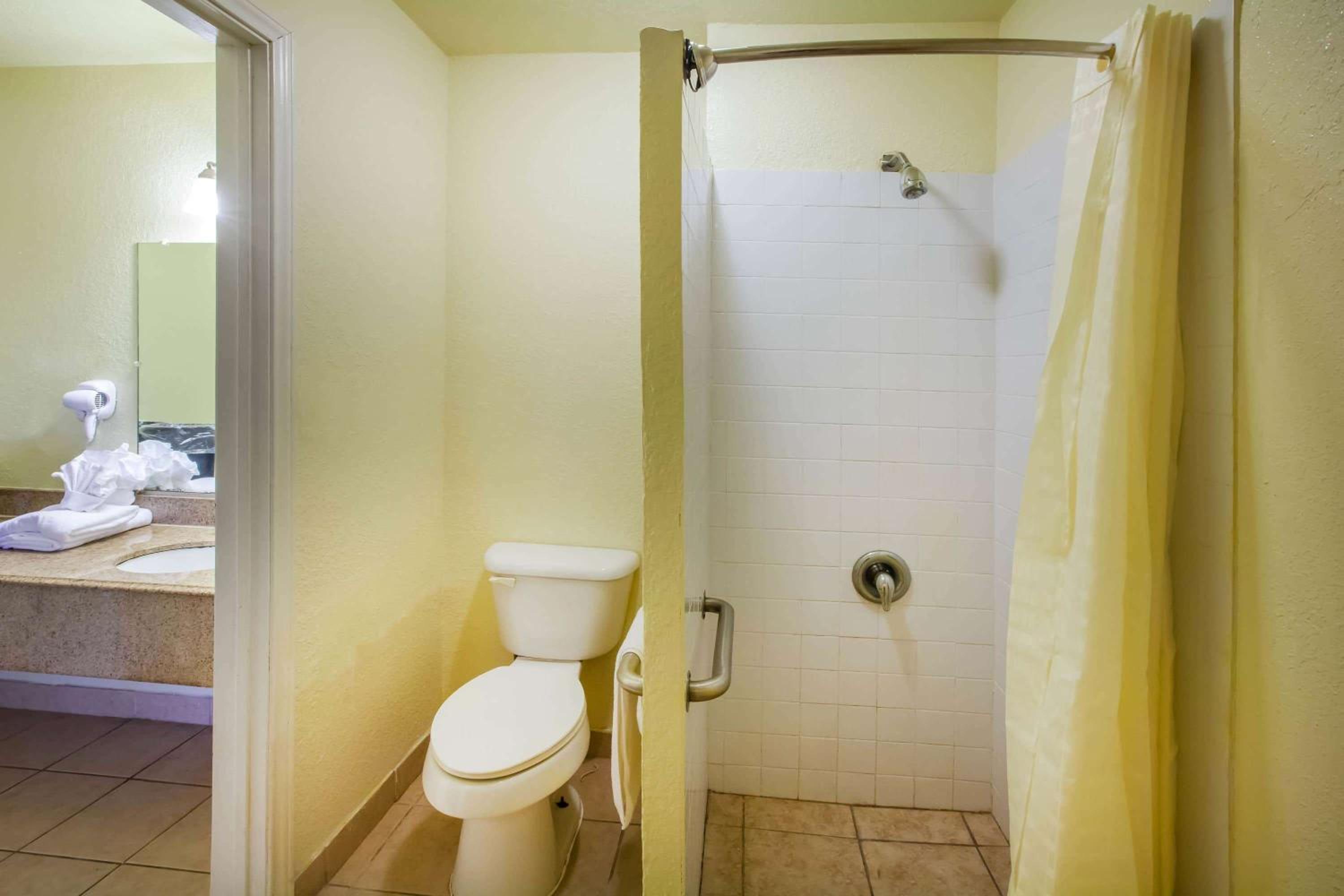 Travelodge by Wyndham Houston Hobby Airport, Photo 8