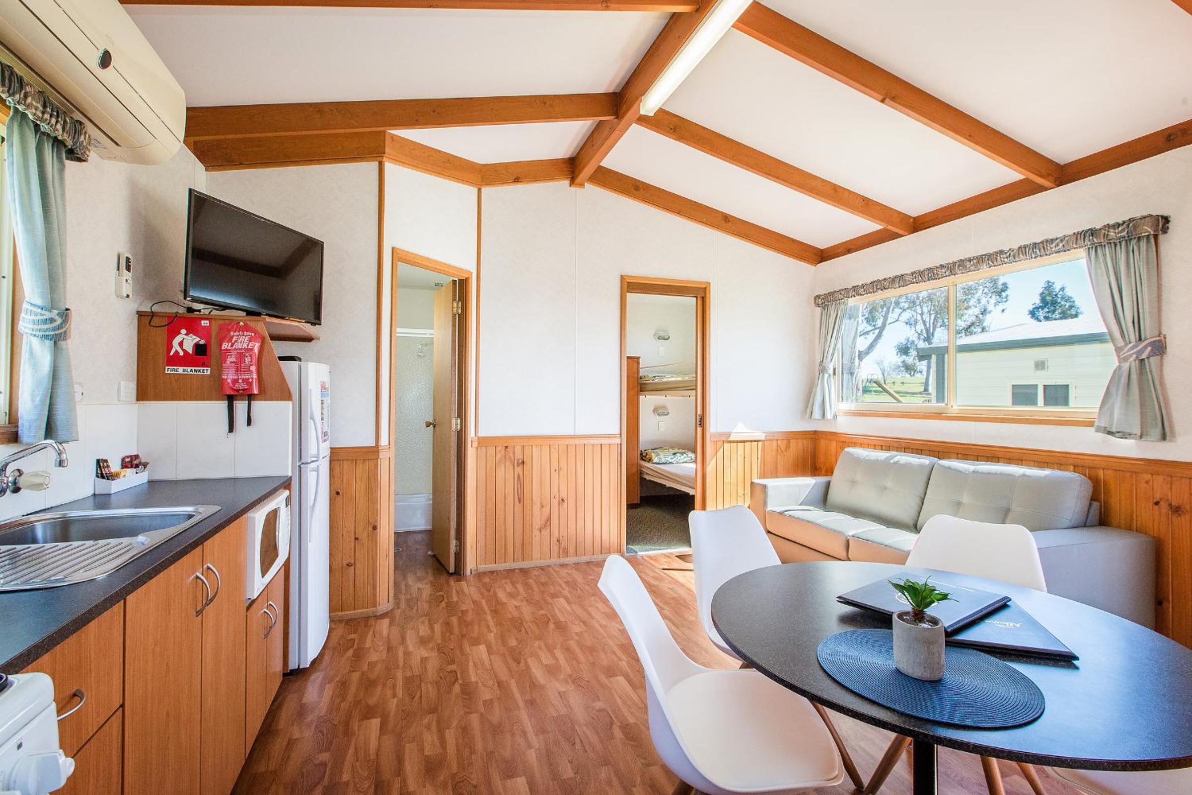 Standard 2 Bedroom Cabin photo 3