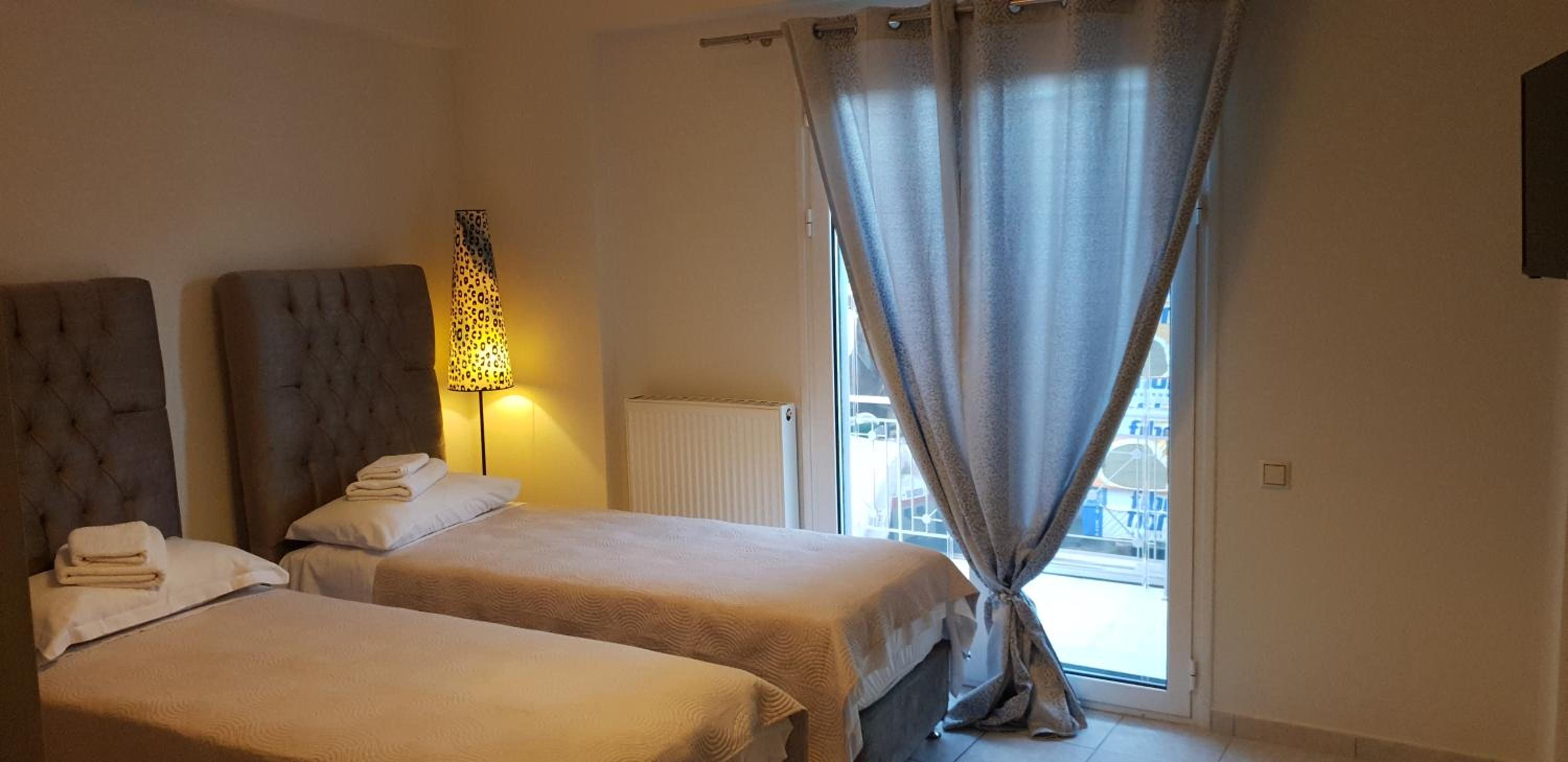 One-Bedroom Apartment - Photo 8