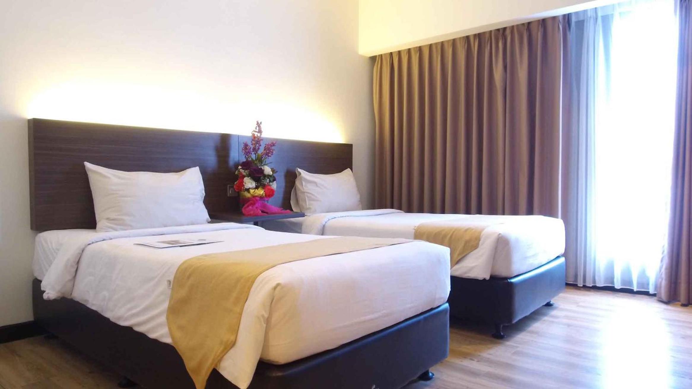 Deluxe Twin Room - Photo 15