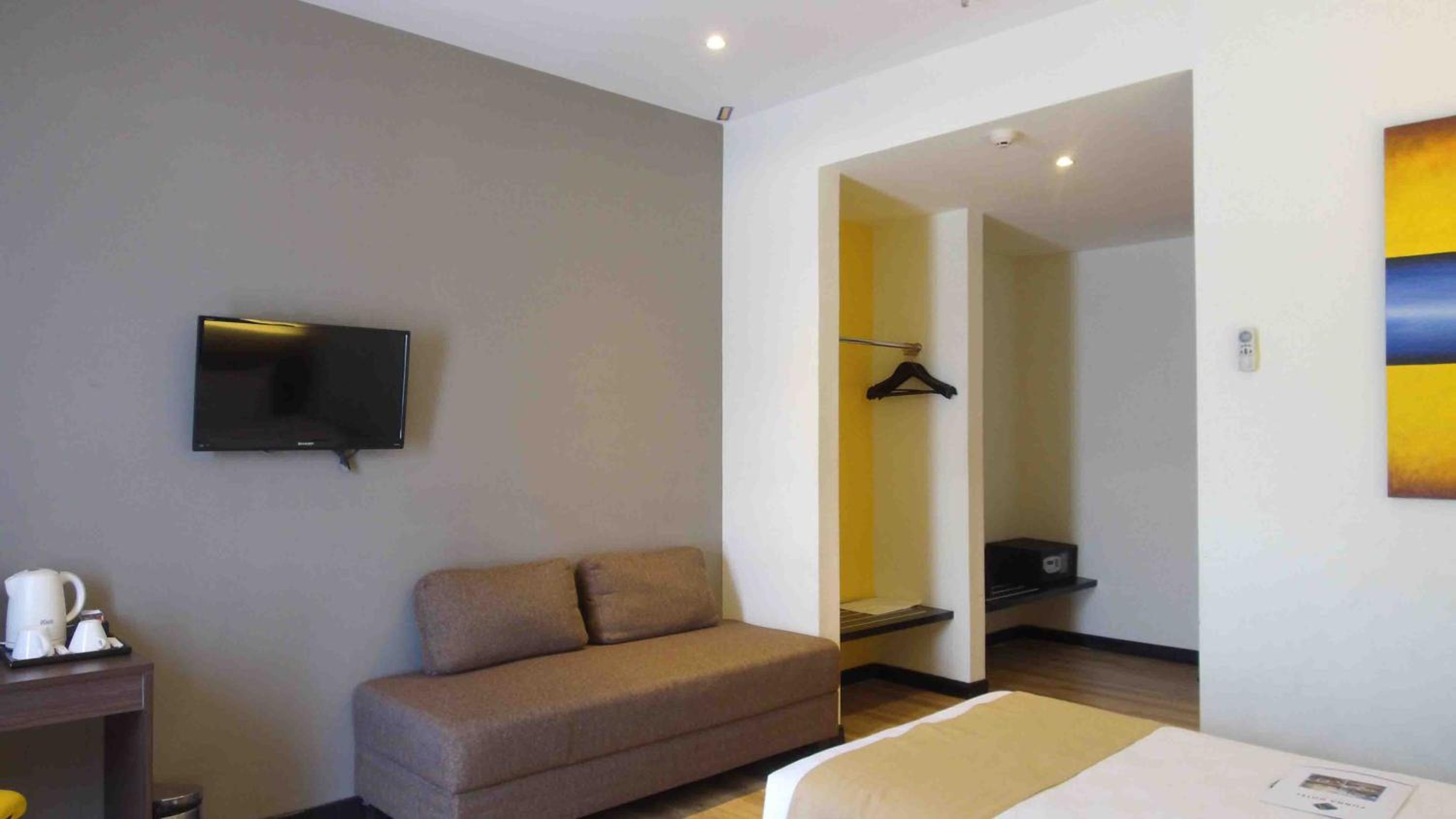 Deluxe Twin Room - Photo 17