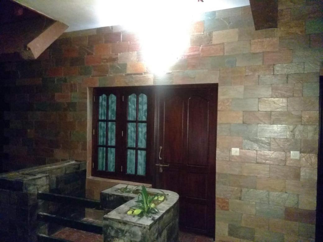 Super Deluxe Double Room with Fan photo 3