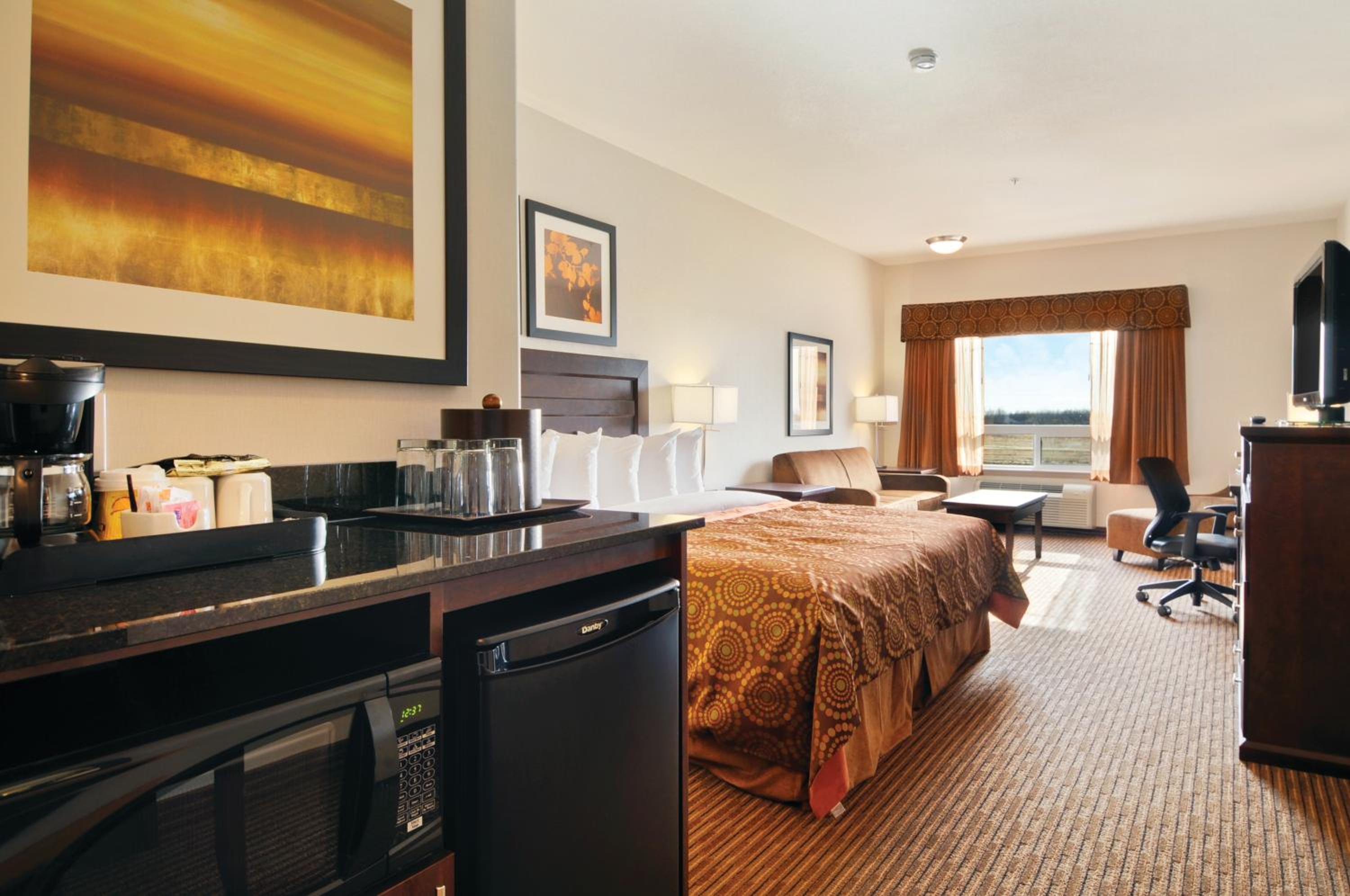 King Room with Sofa Bed