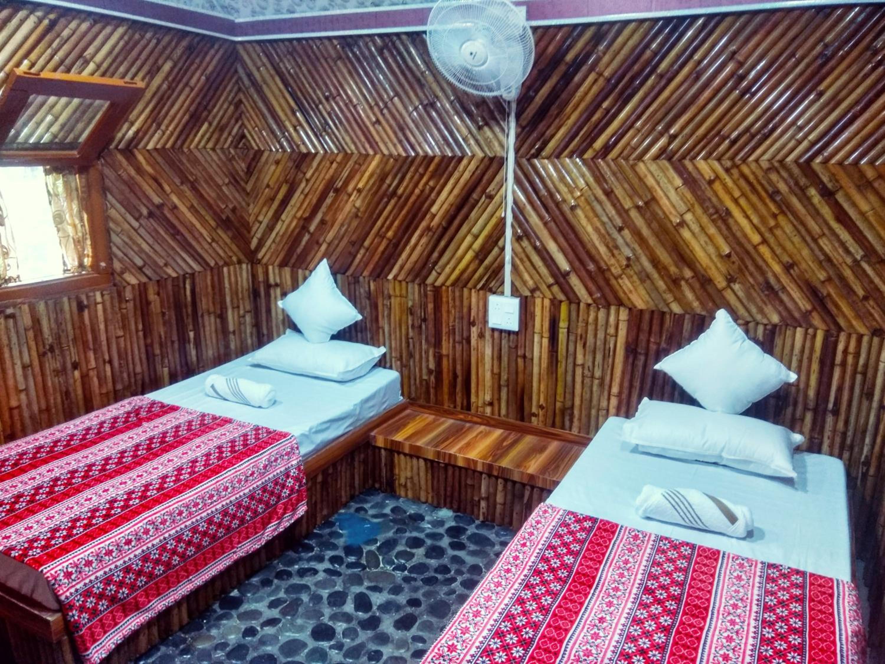 Standard Twin Room With Mountain View