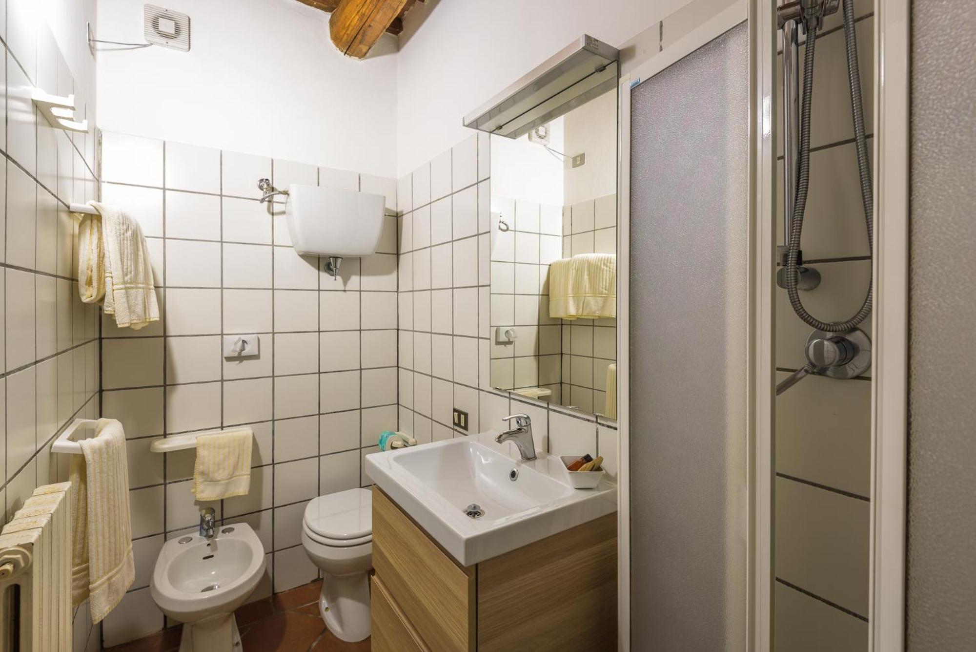 One-Bedroom Apartment - Photo 7