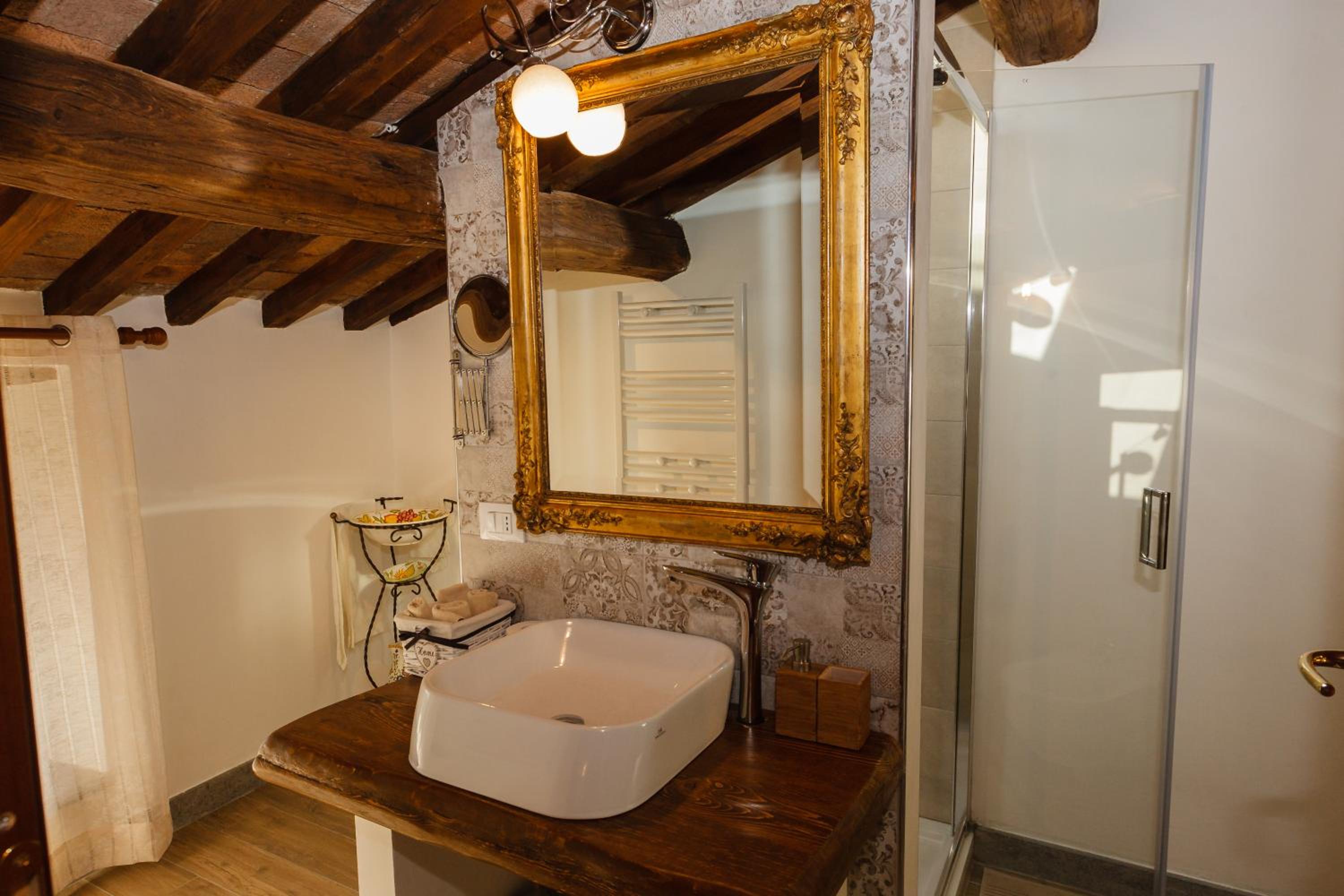Double Room - Photo 4