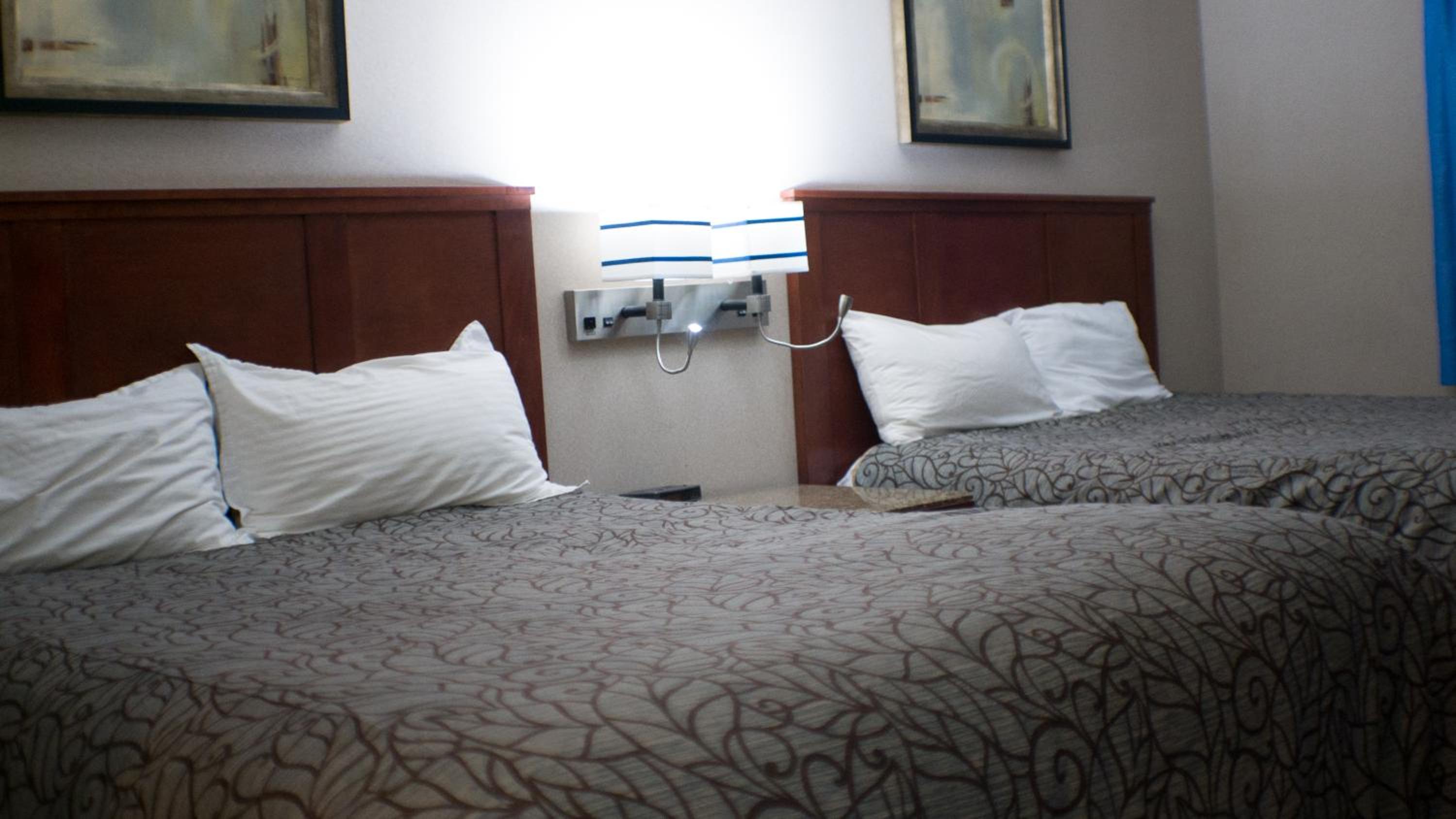 Queen Room with Two Queen Beds - Interior Hall photo 1