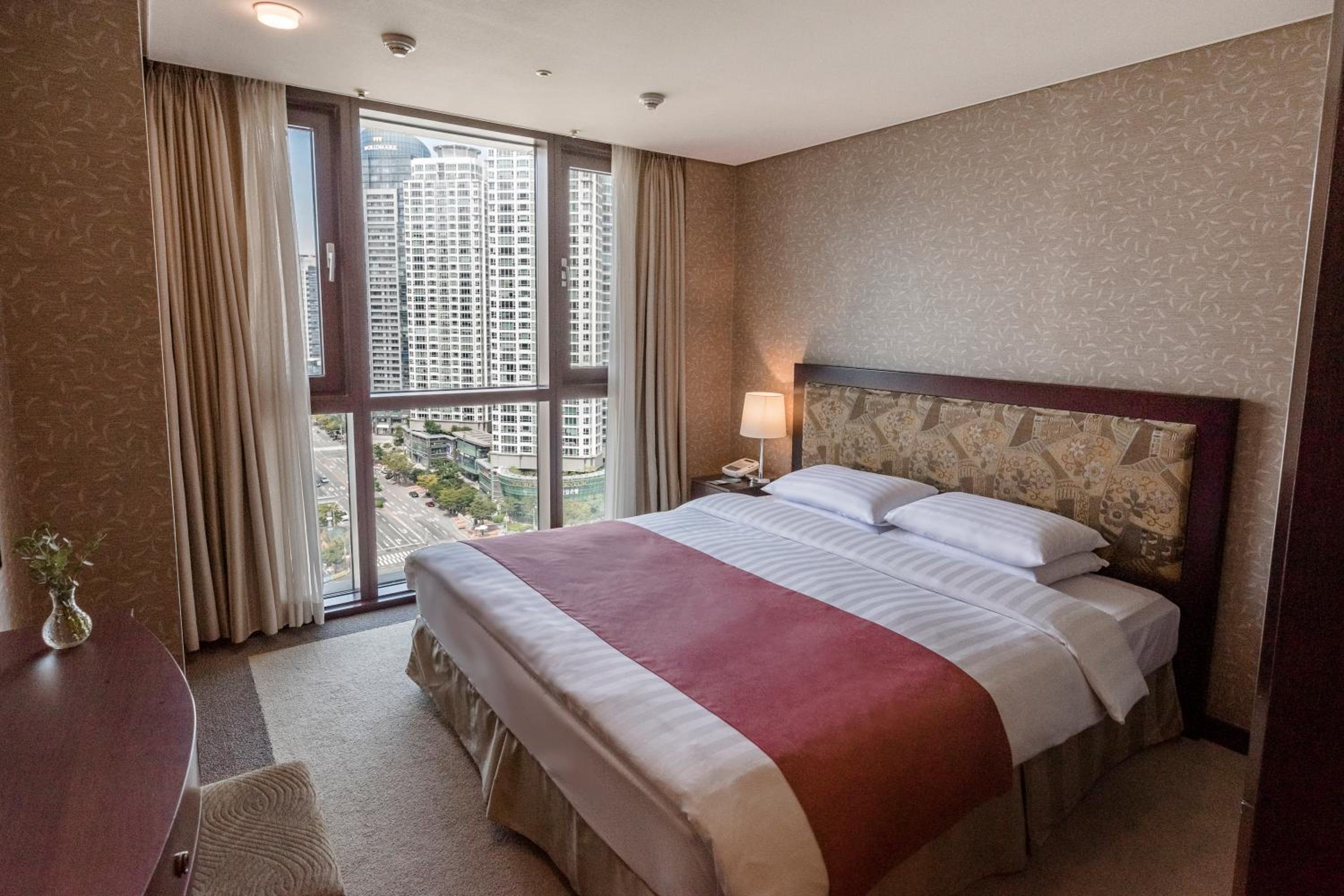 Deluxe Double Room photo 2