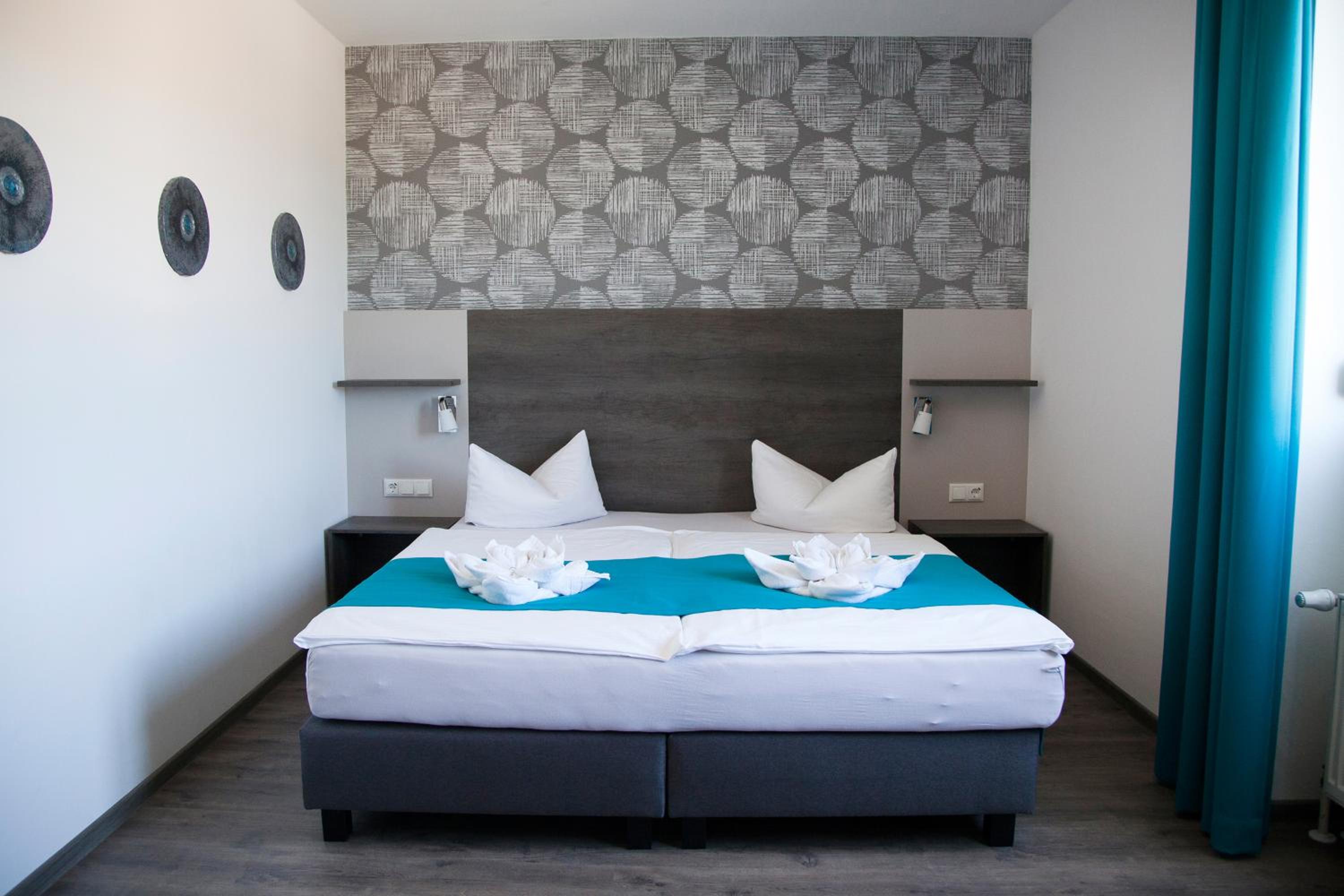 Double Room - Photo 6