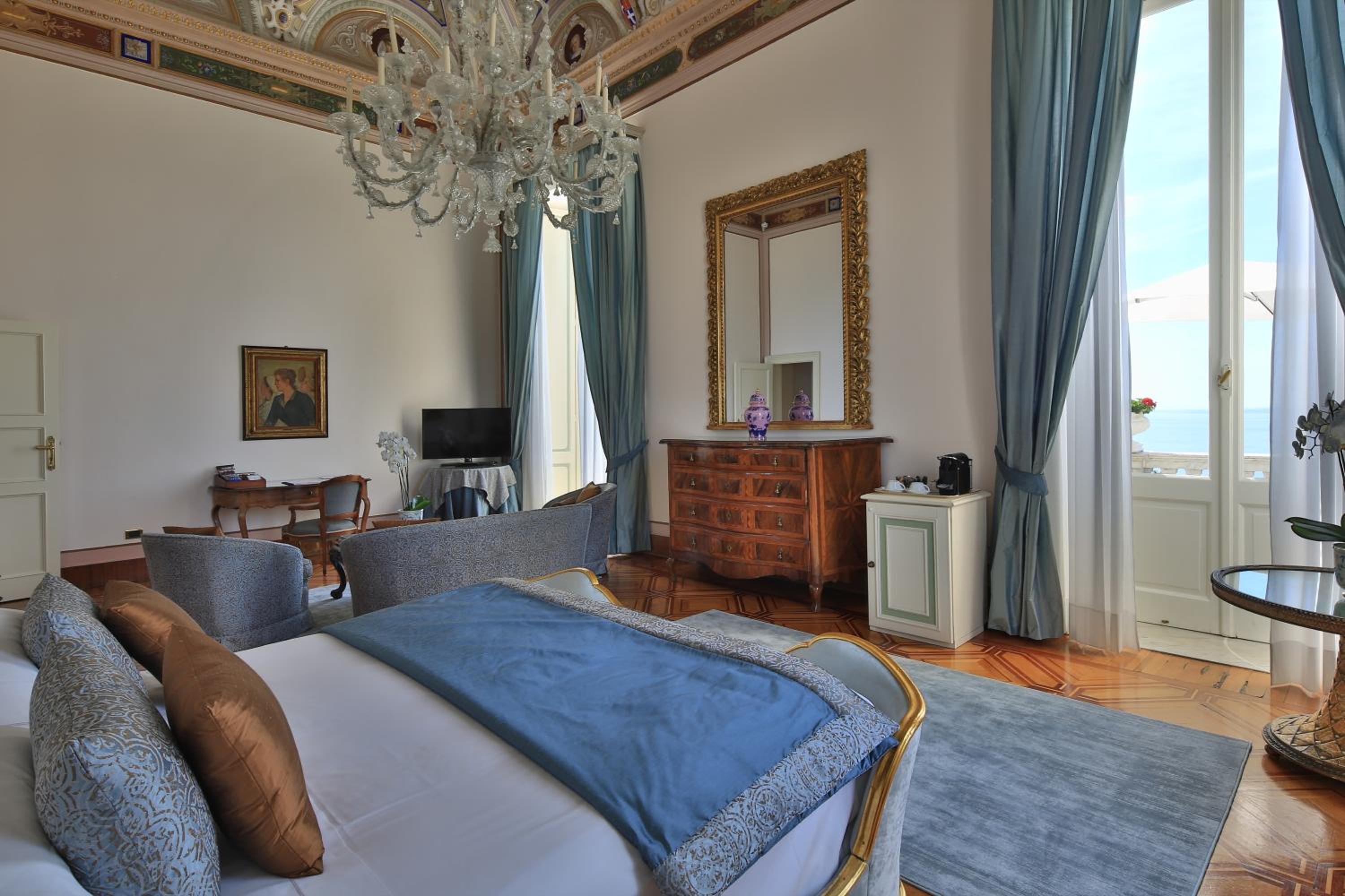 Imperial Suite - Adults Only - Photo 2