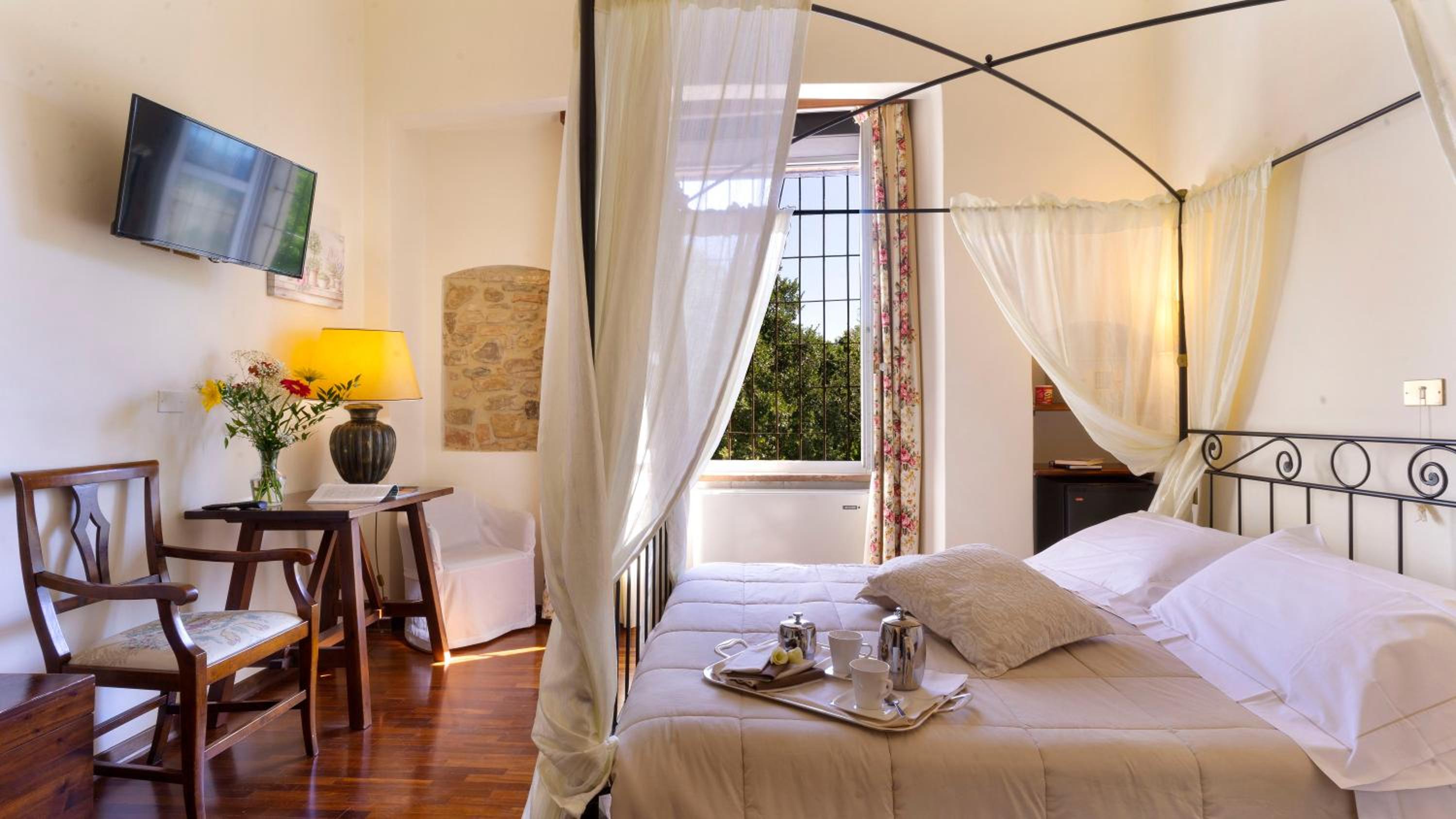 Superior Double or Twin Room - Photo 4