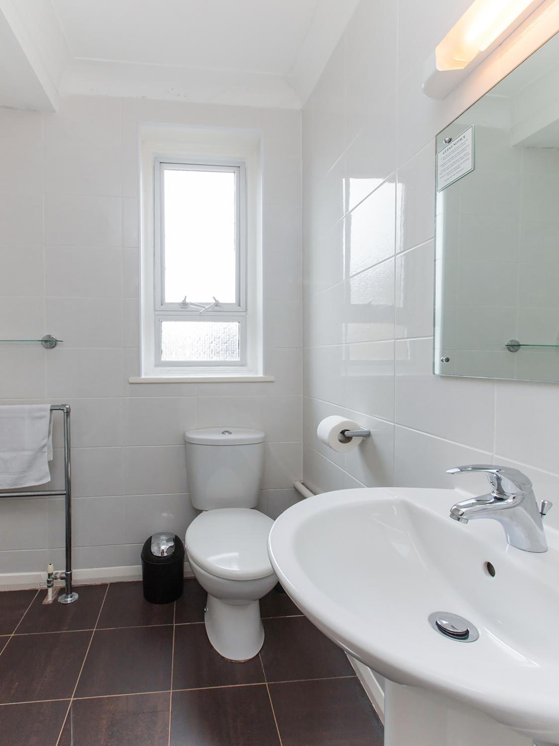 Standard Triple Room photo 2