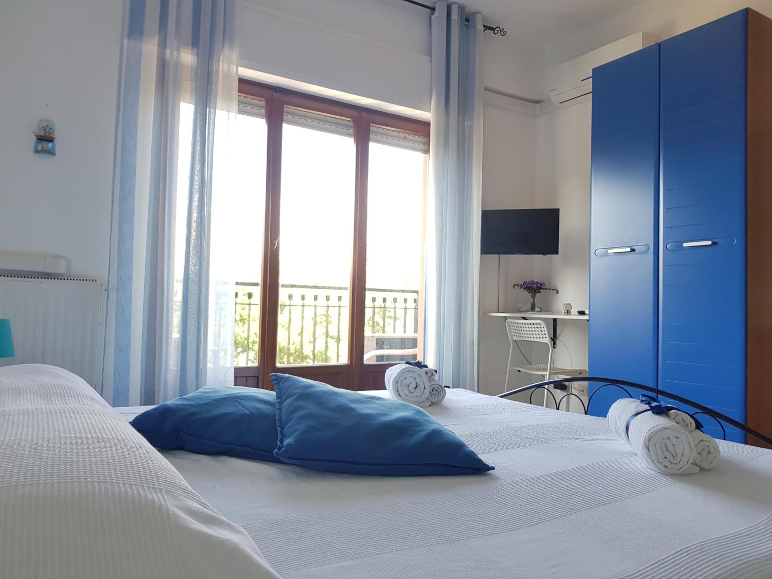 Double Room with Balcony photo 2