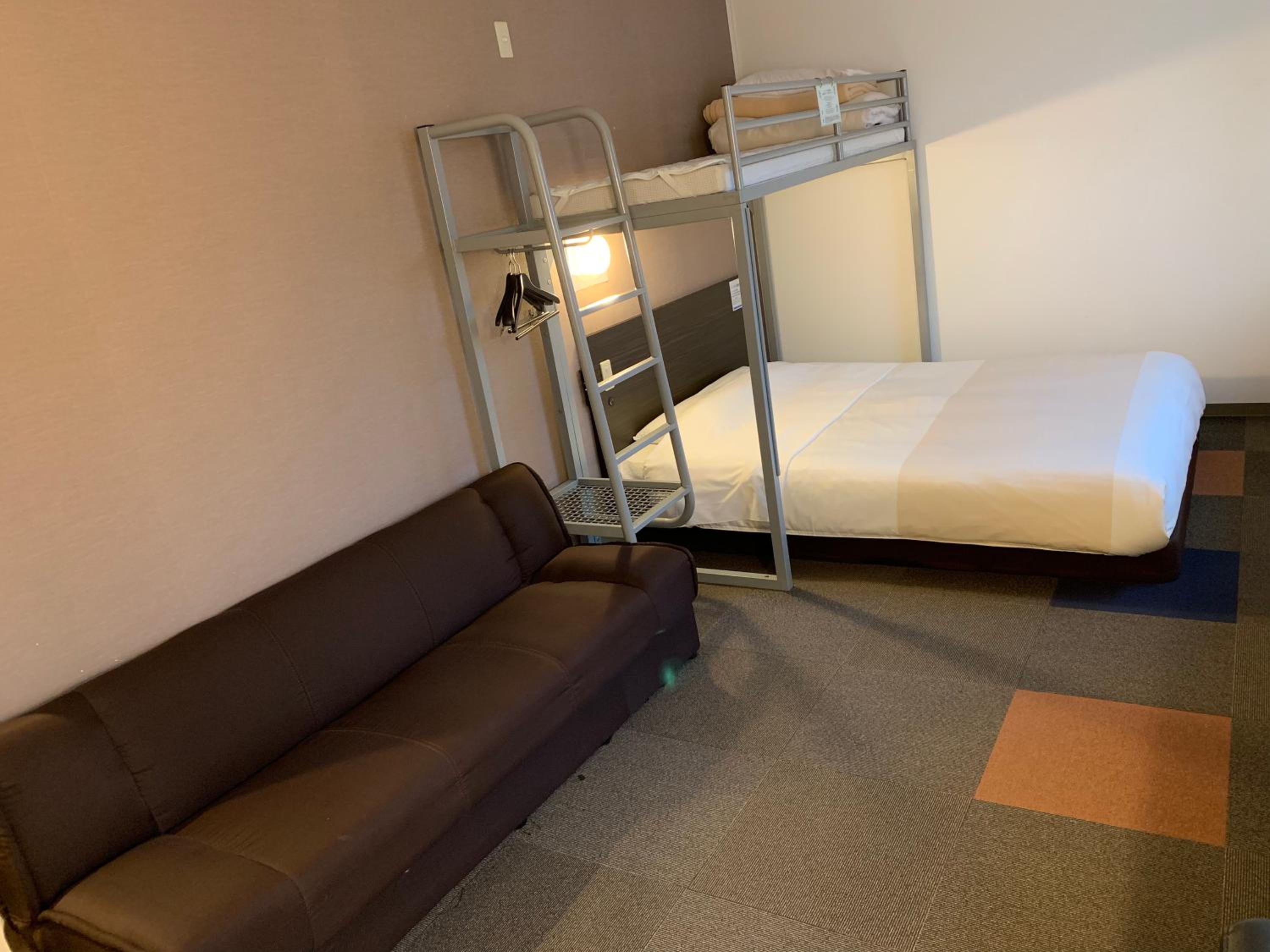 Triple Room - Photo 8