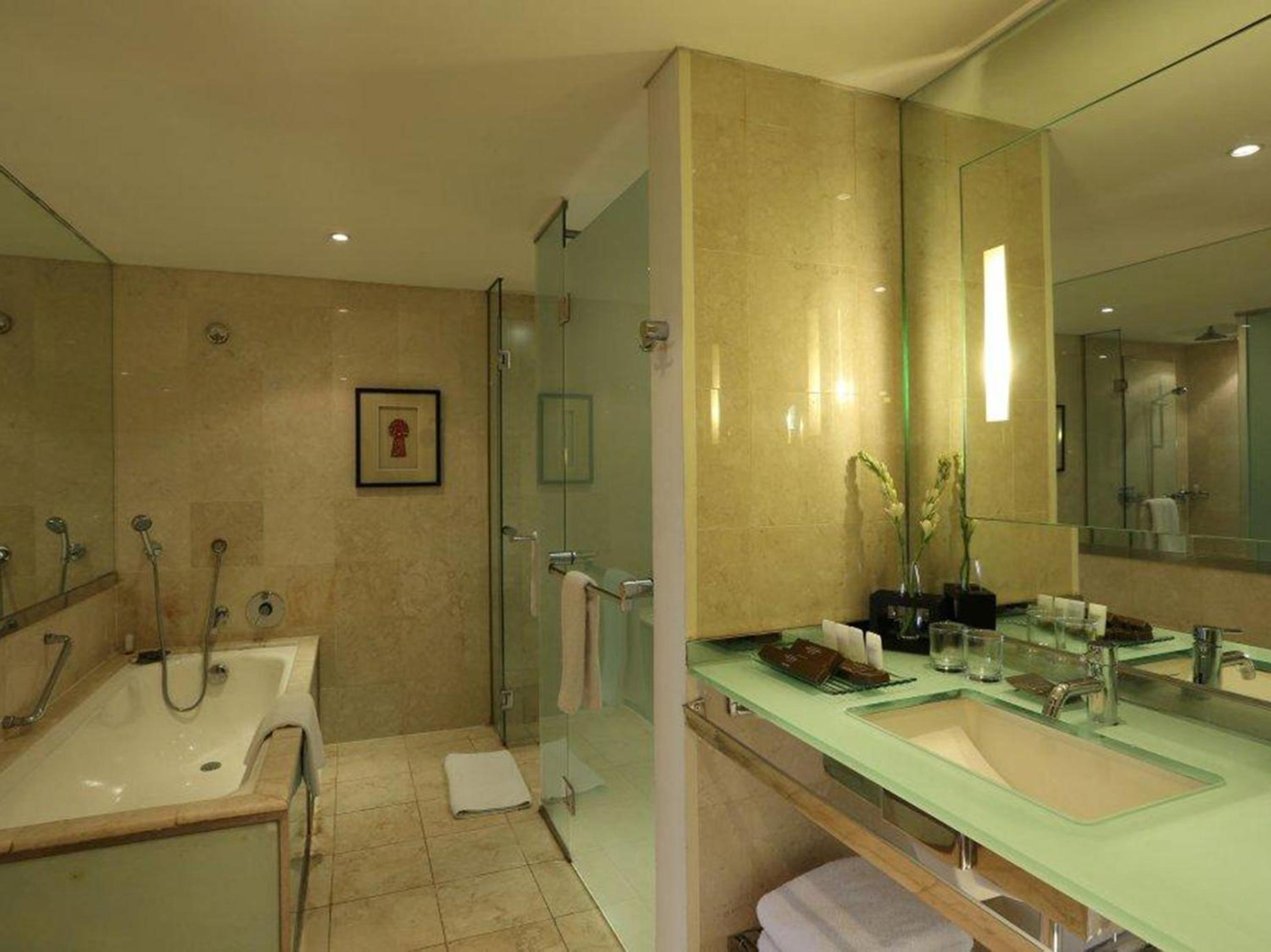 Signature Junior Suites photo 3