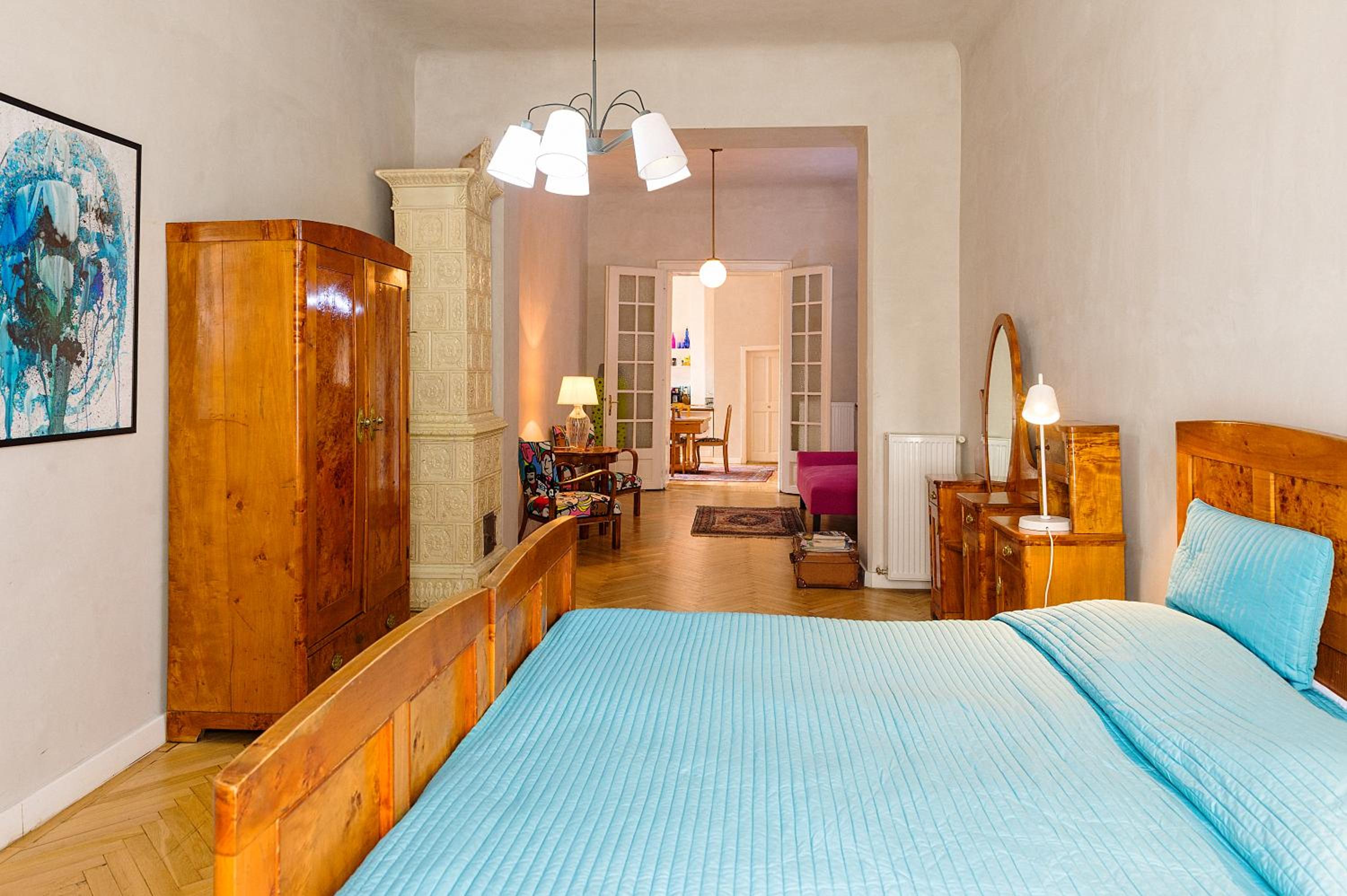 Large Two-Bedroom Apartment - Sextil Puscariu 3