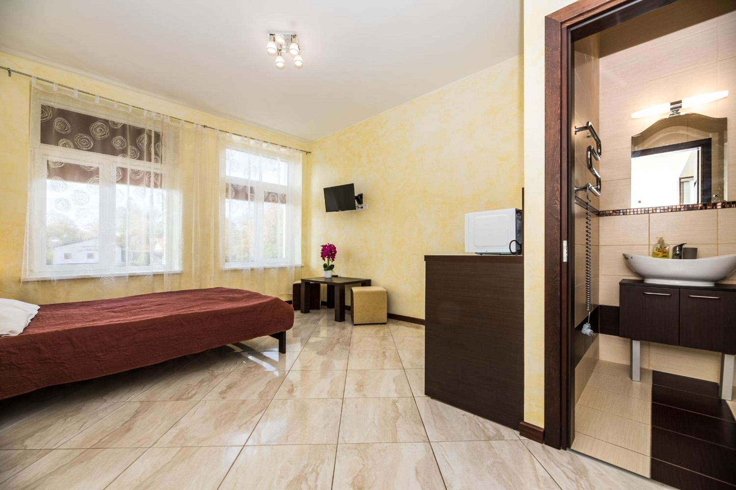 Standard Double Room - Photo 2