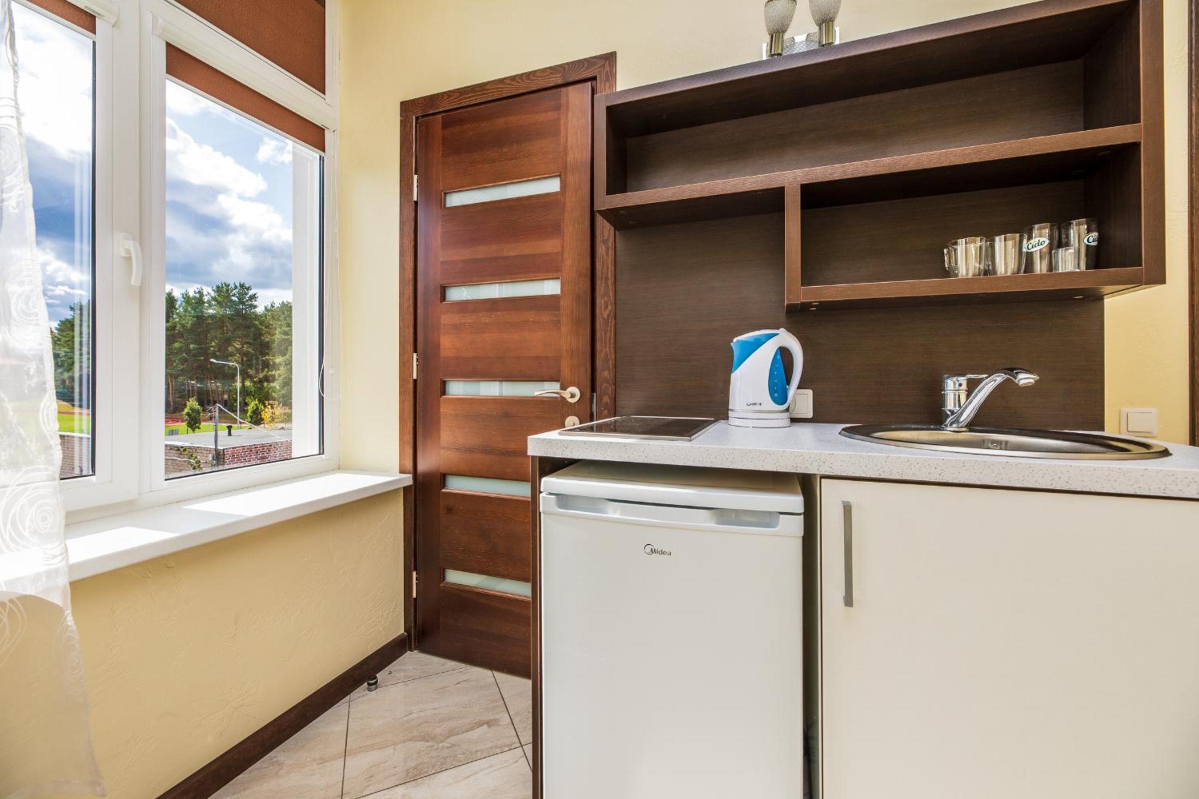 Standard Double Room - Photo 12