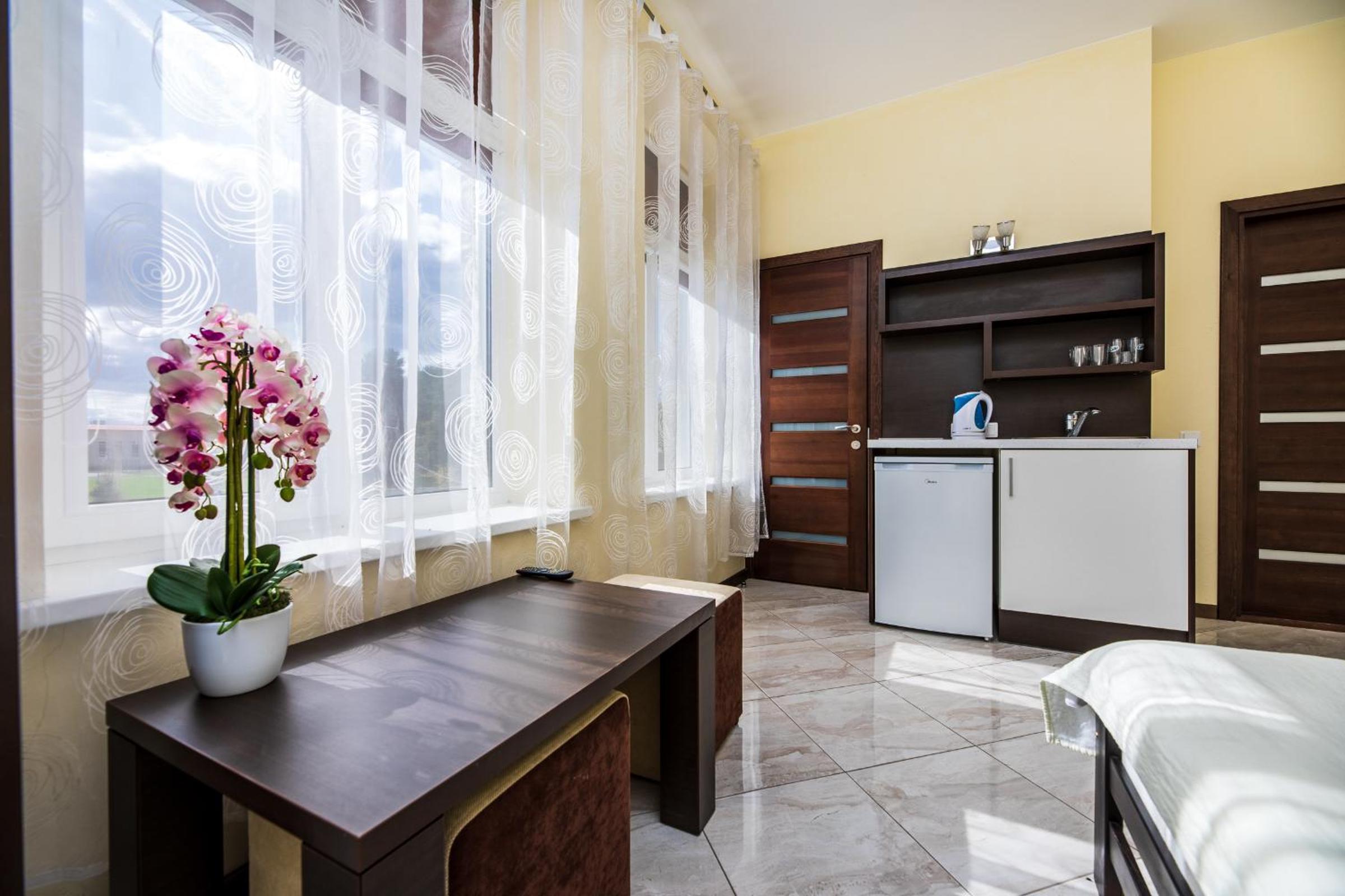 Standard Double Room - Photo 14