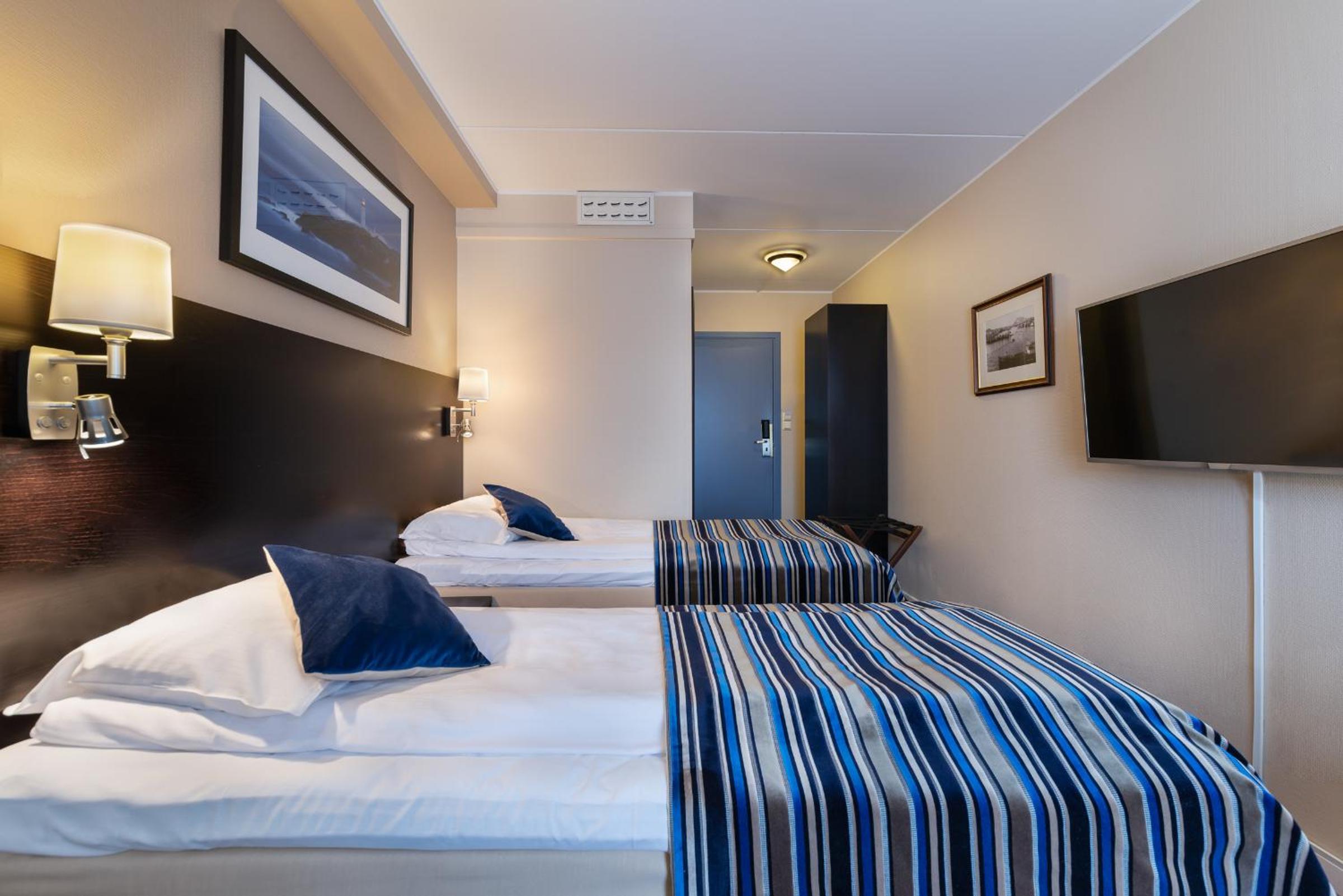Superior Double or Twin Room photo 3