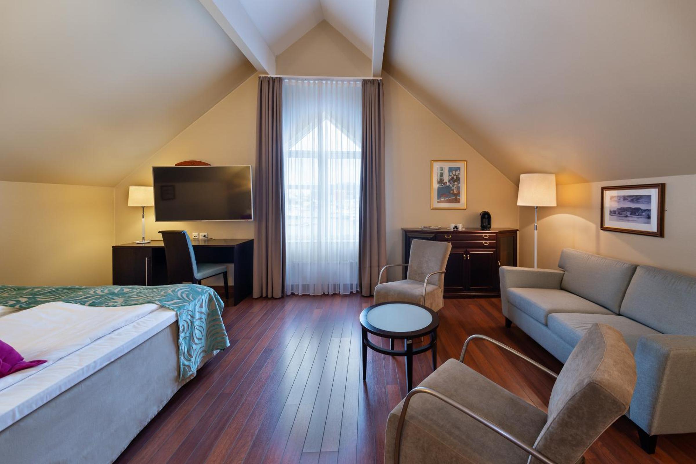Deluxe Double Room photo 2