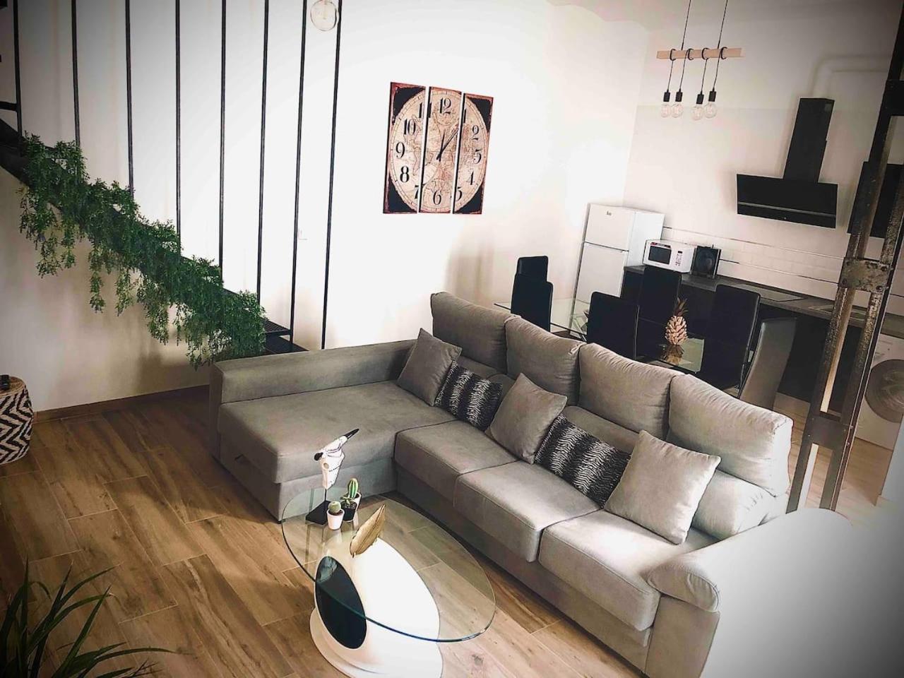 Three-Bedroom Apartment - Photo 15