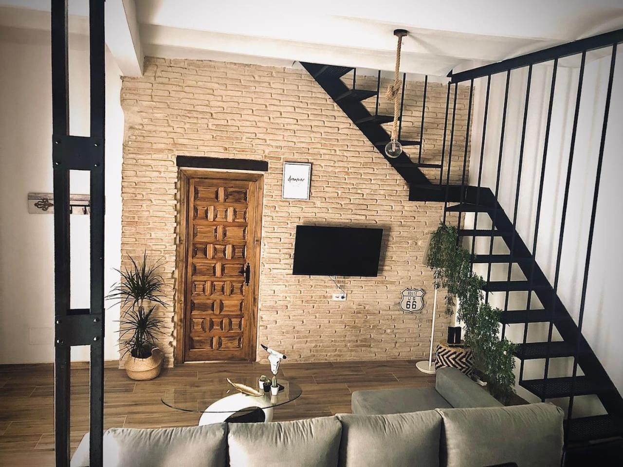 Three-Bedroom Apartment - Photo 1