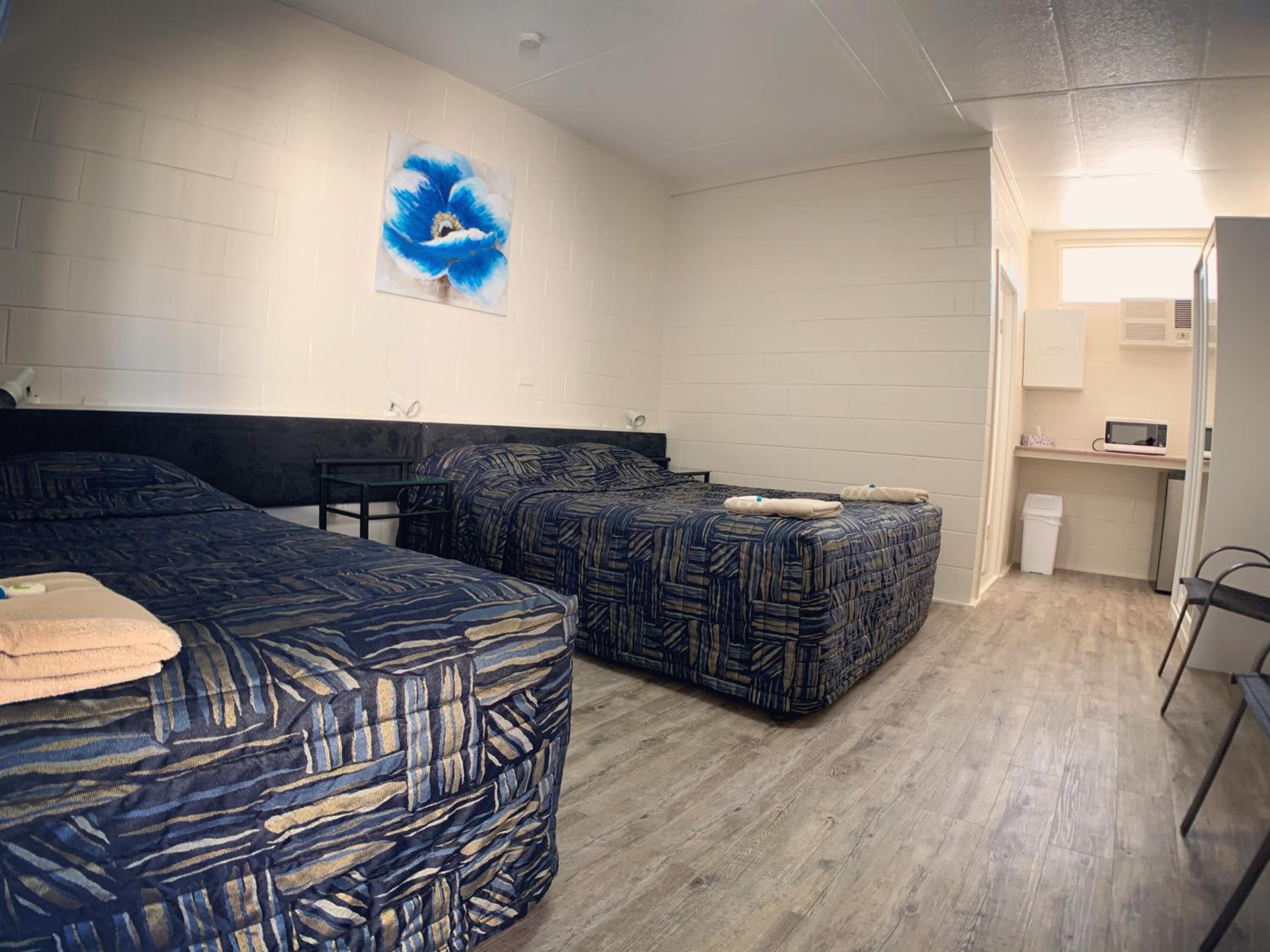Deluxe Twin Room - Photo 3