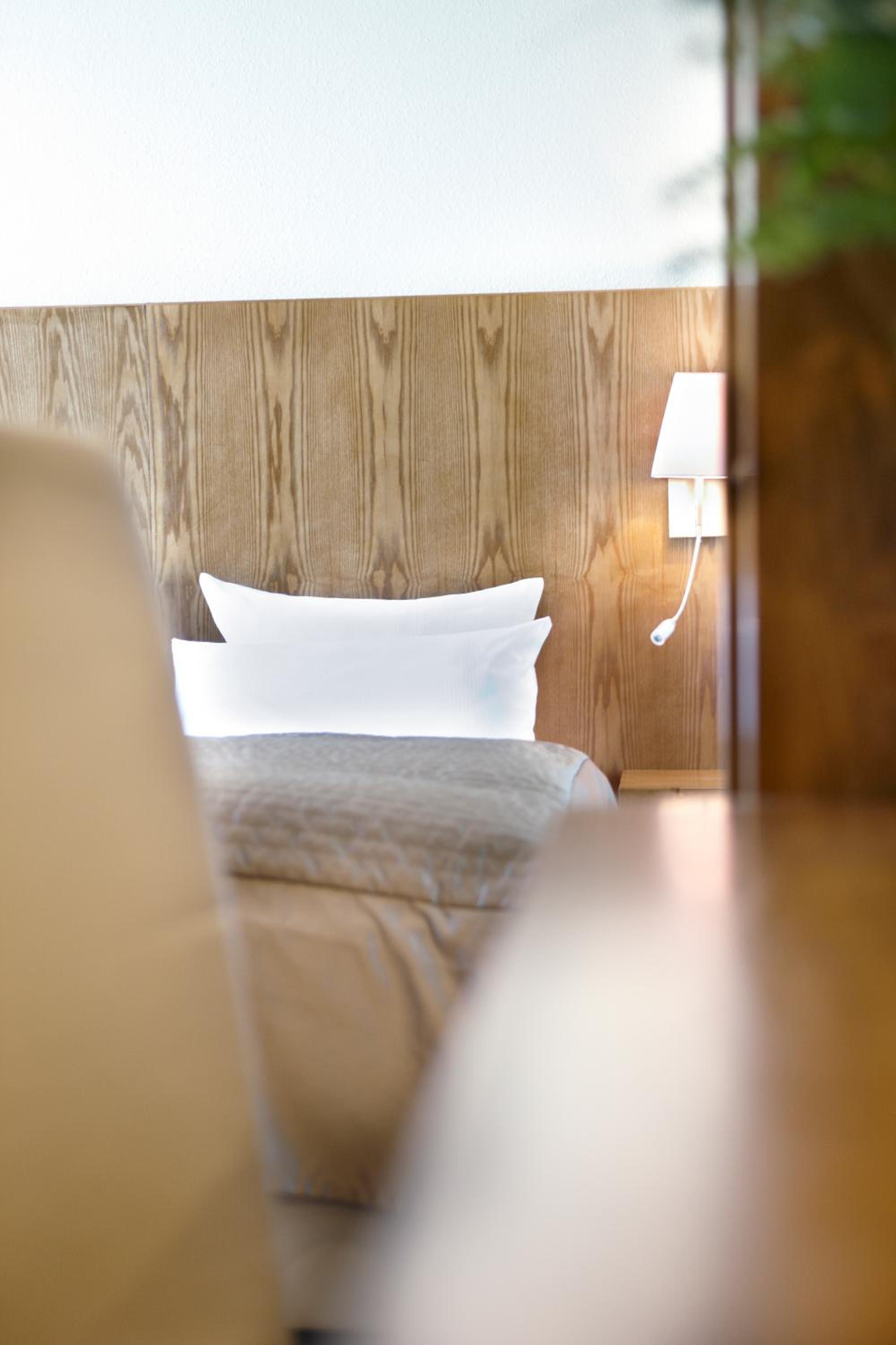 Comfort Twin Room - Photo 5