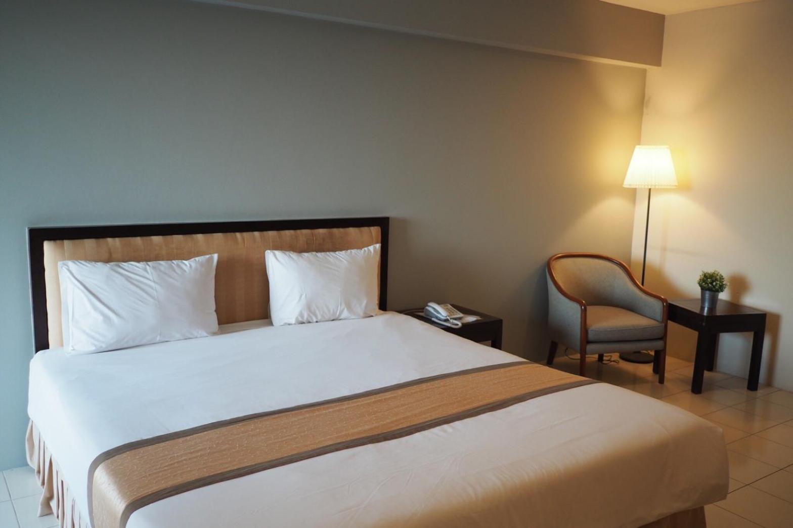 Standard Double Room - Photo 2