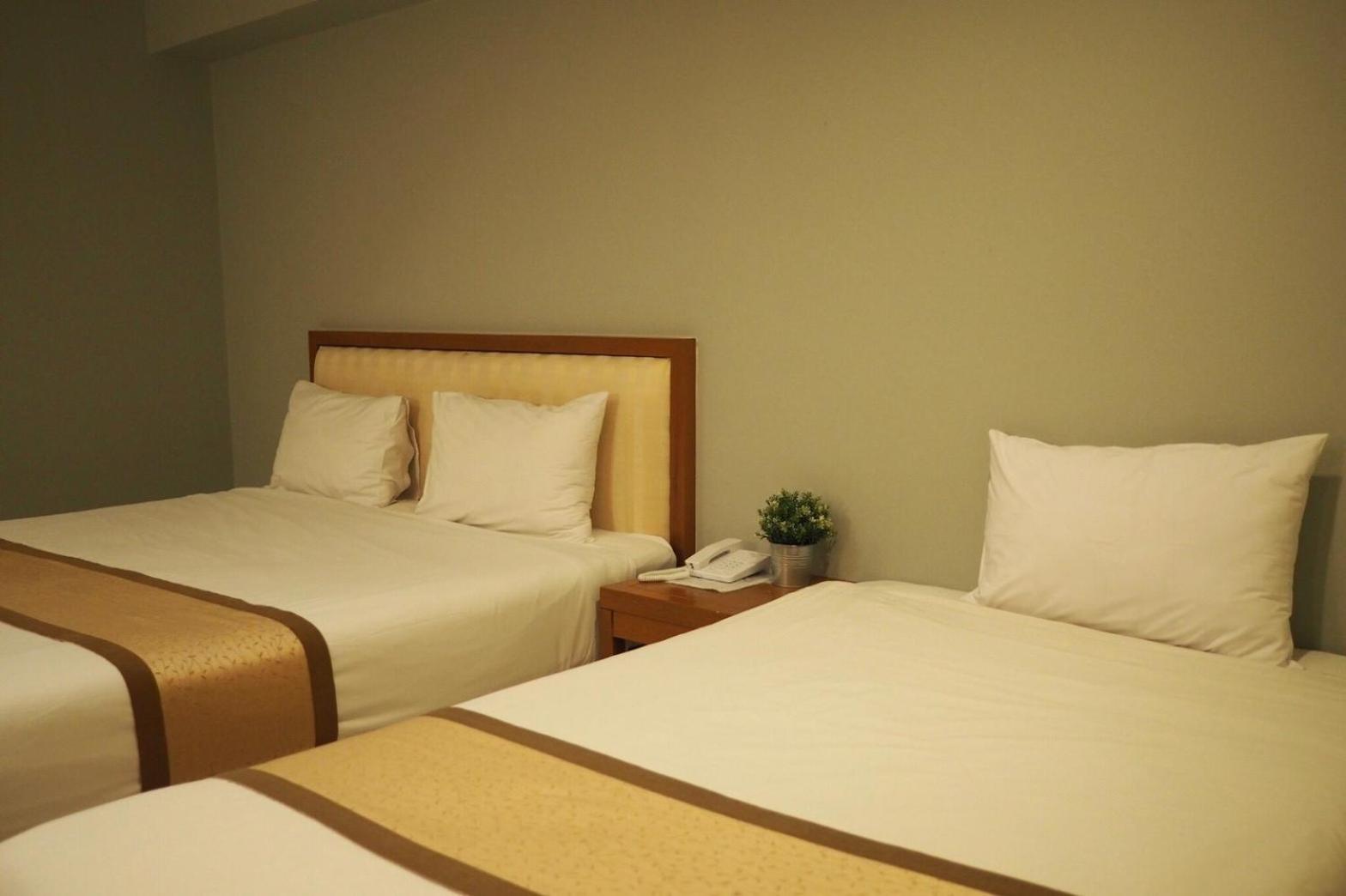 Triple Room