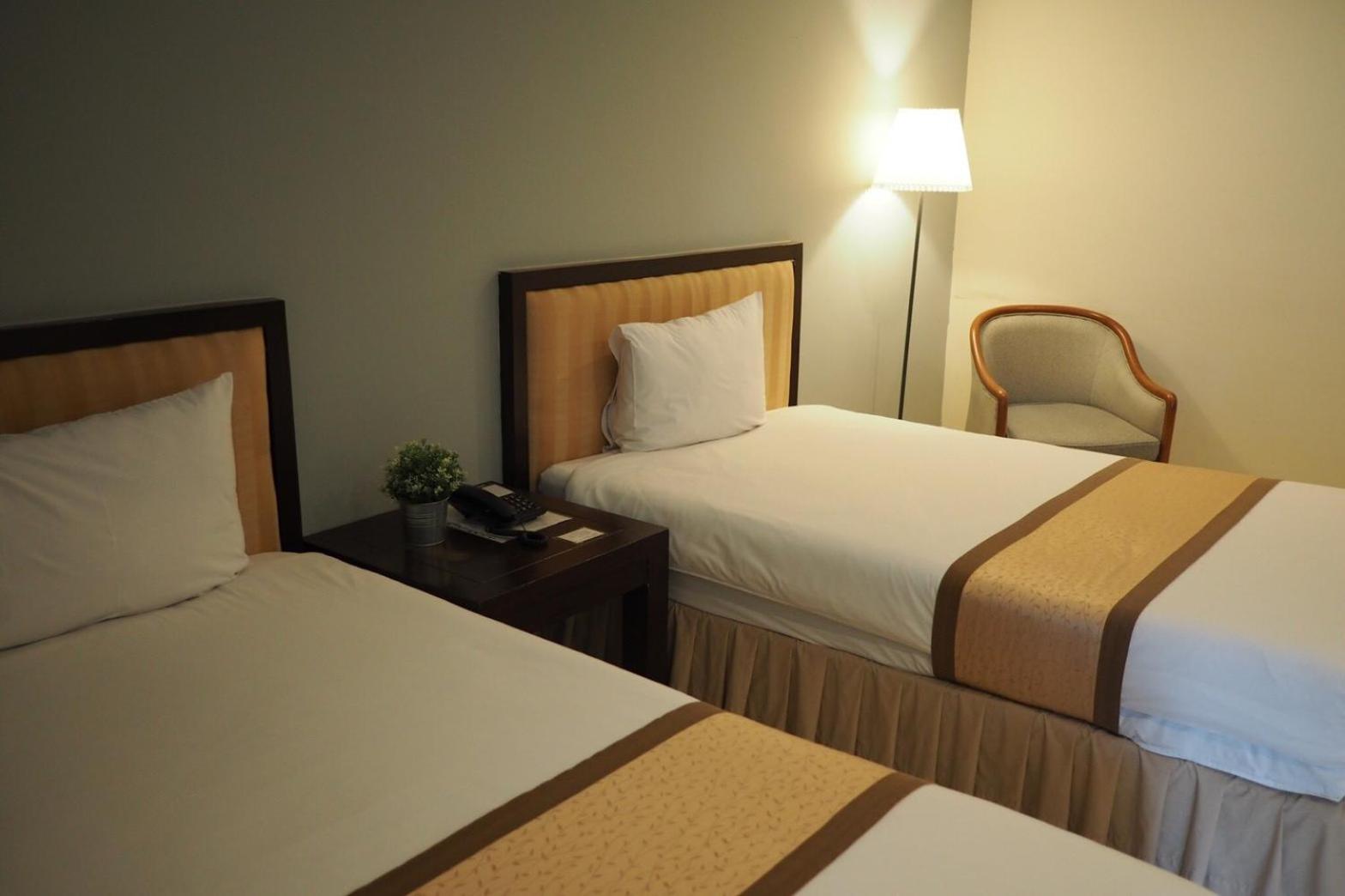 Standard Double Room - Photo 5