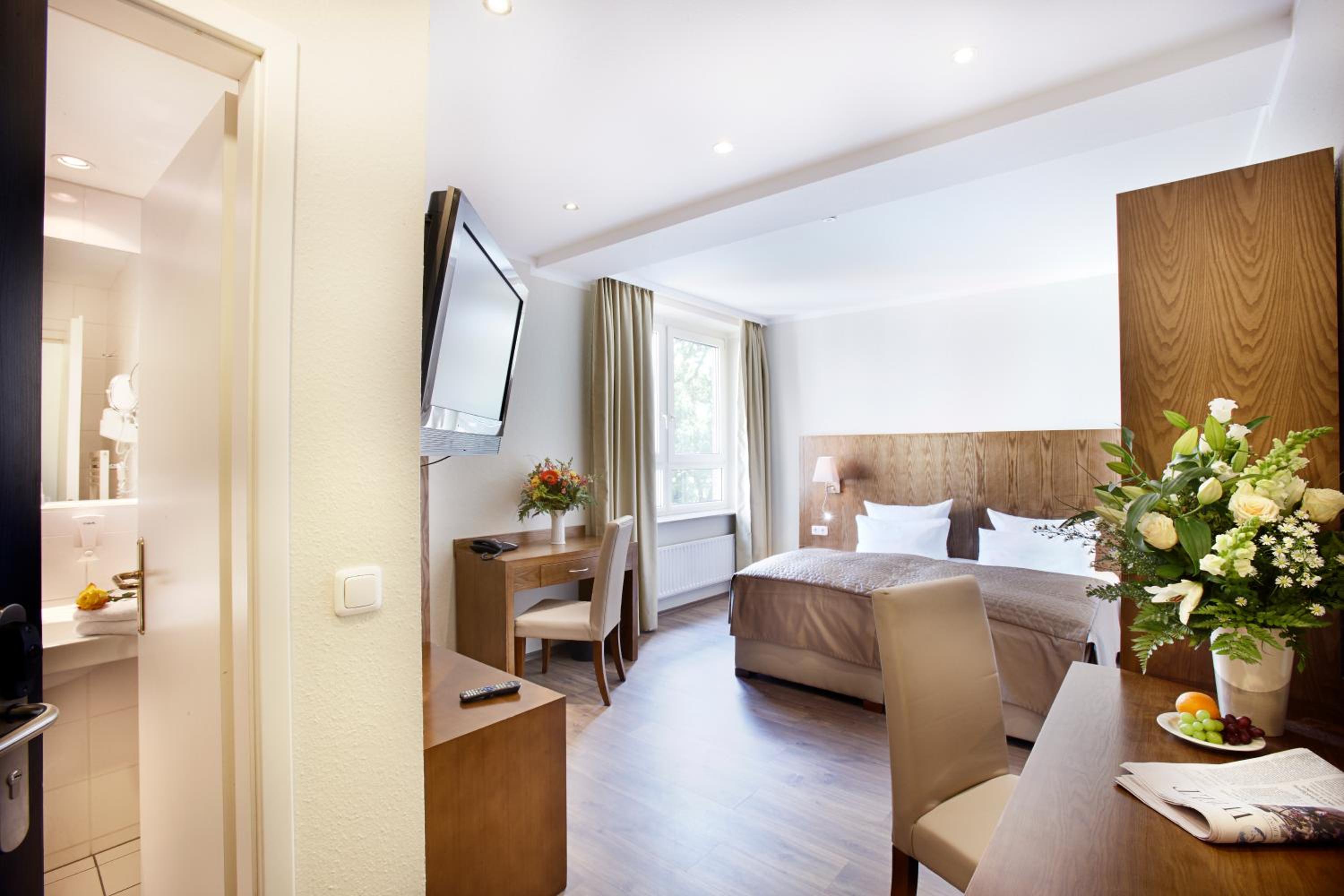 Comfort Twin Room - Photo 3