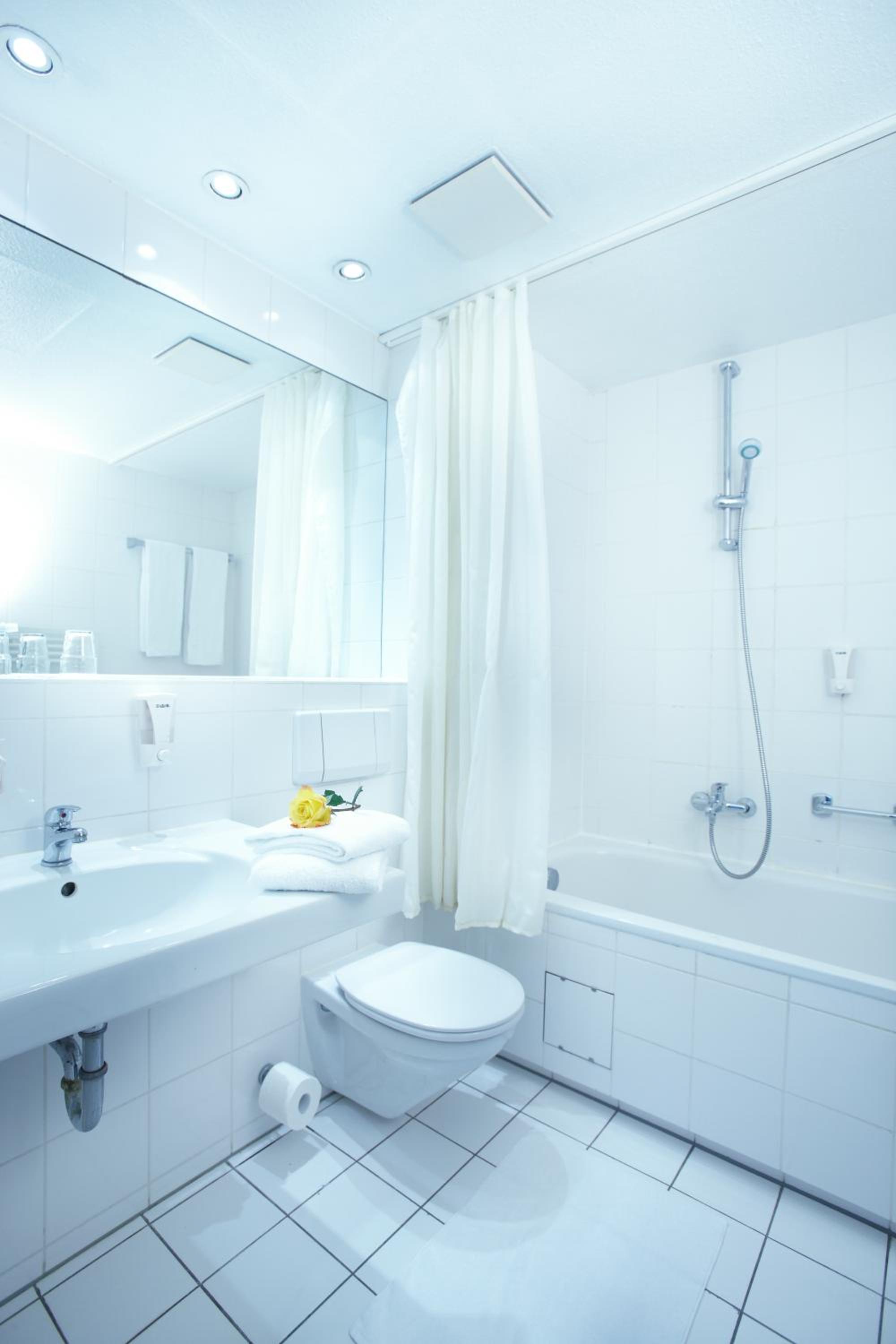 Standard Triple Room - Photo 5
