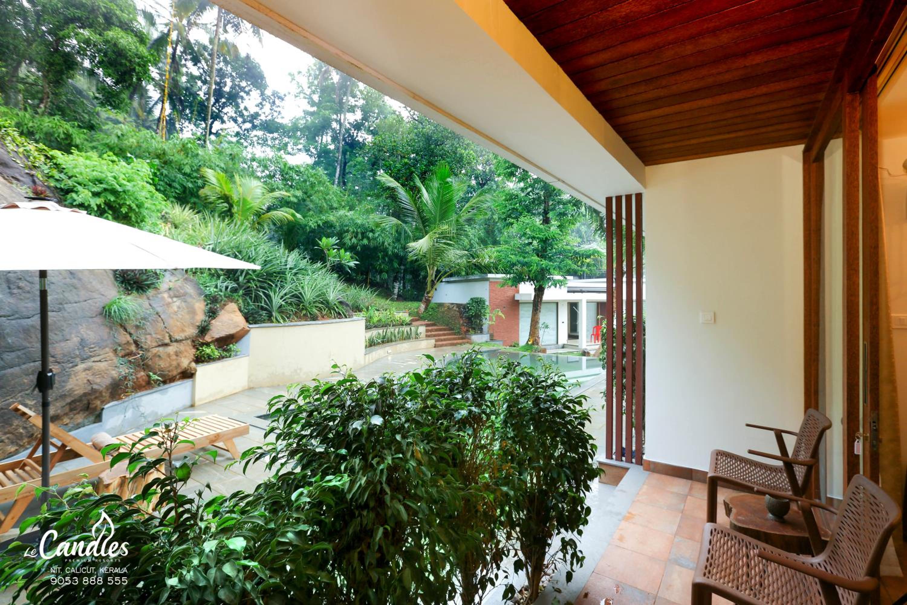 Double or Twin Room with Pool View - Photo 5