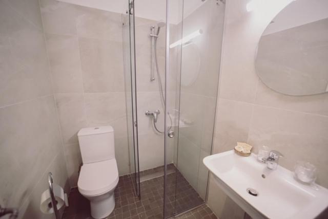 Double Room - Photo 2