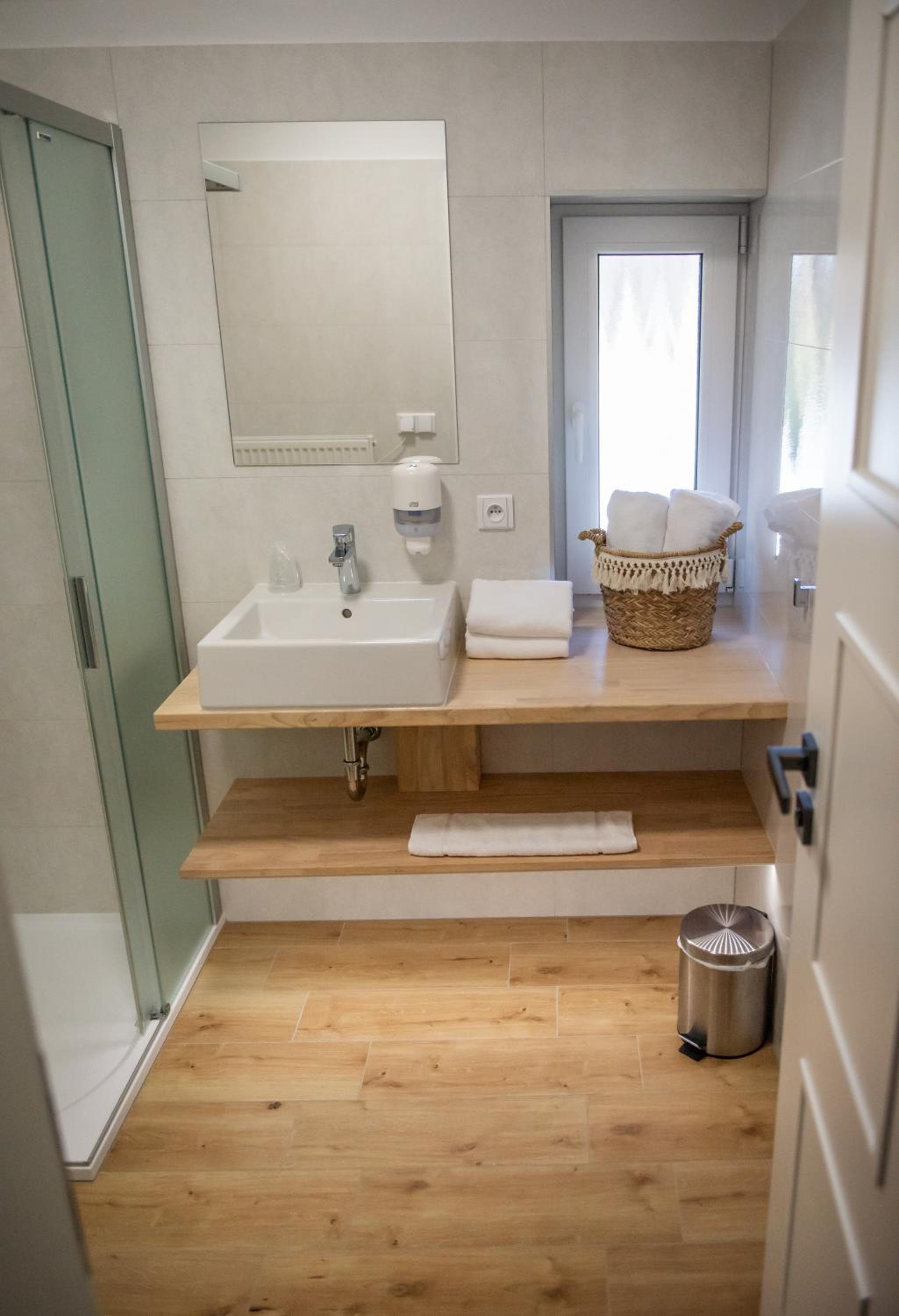 Superior Triple Room - Photo 2