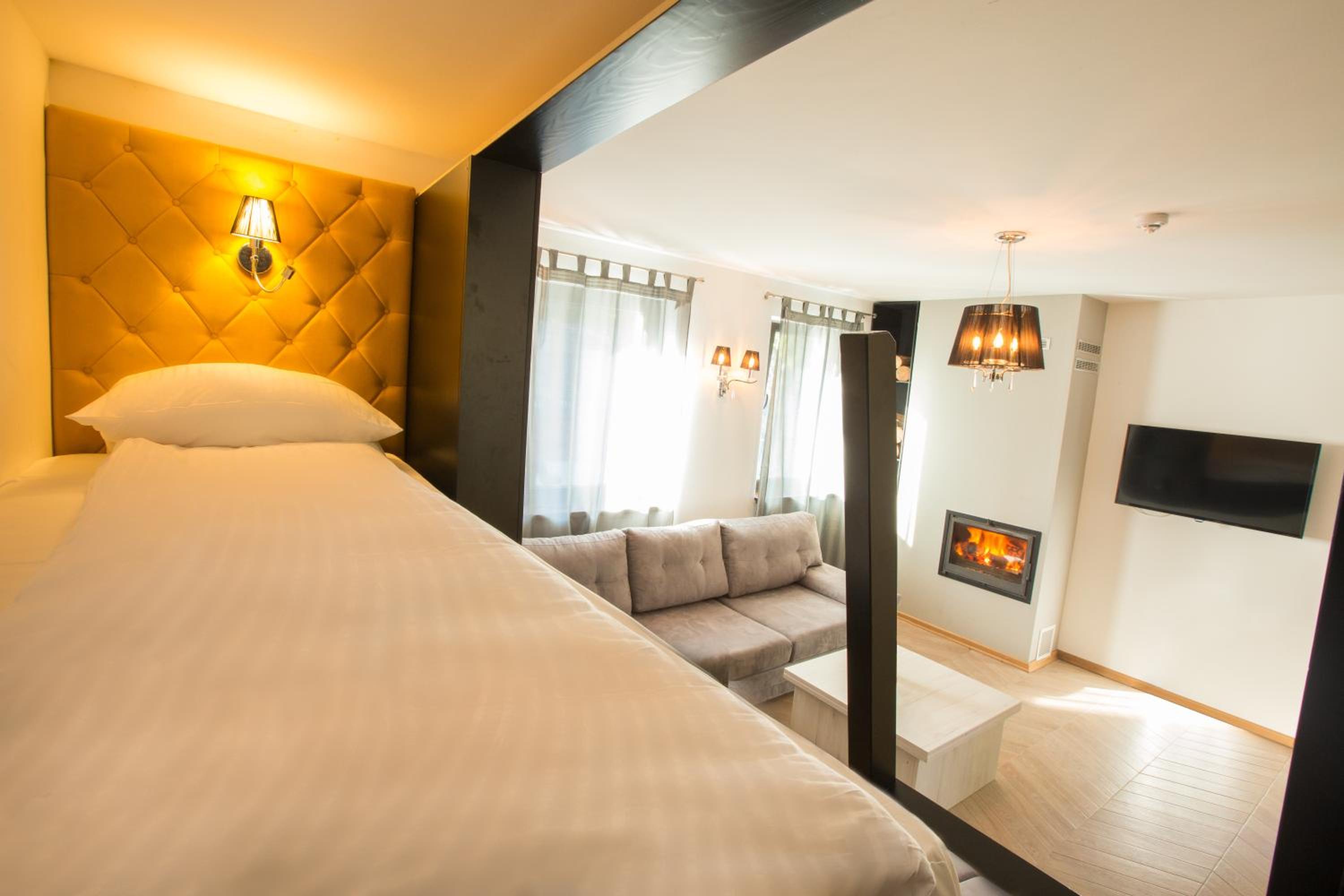 Apartment - Split Level