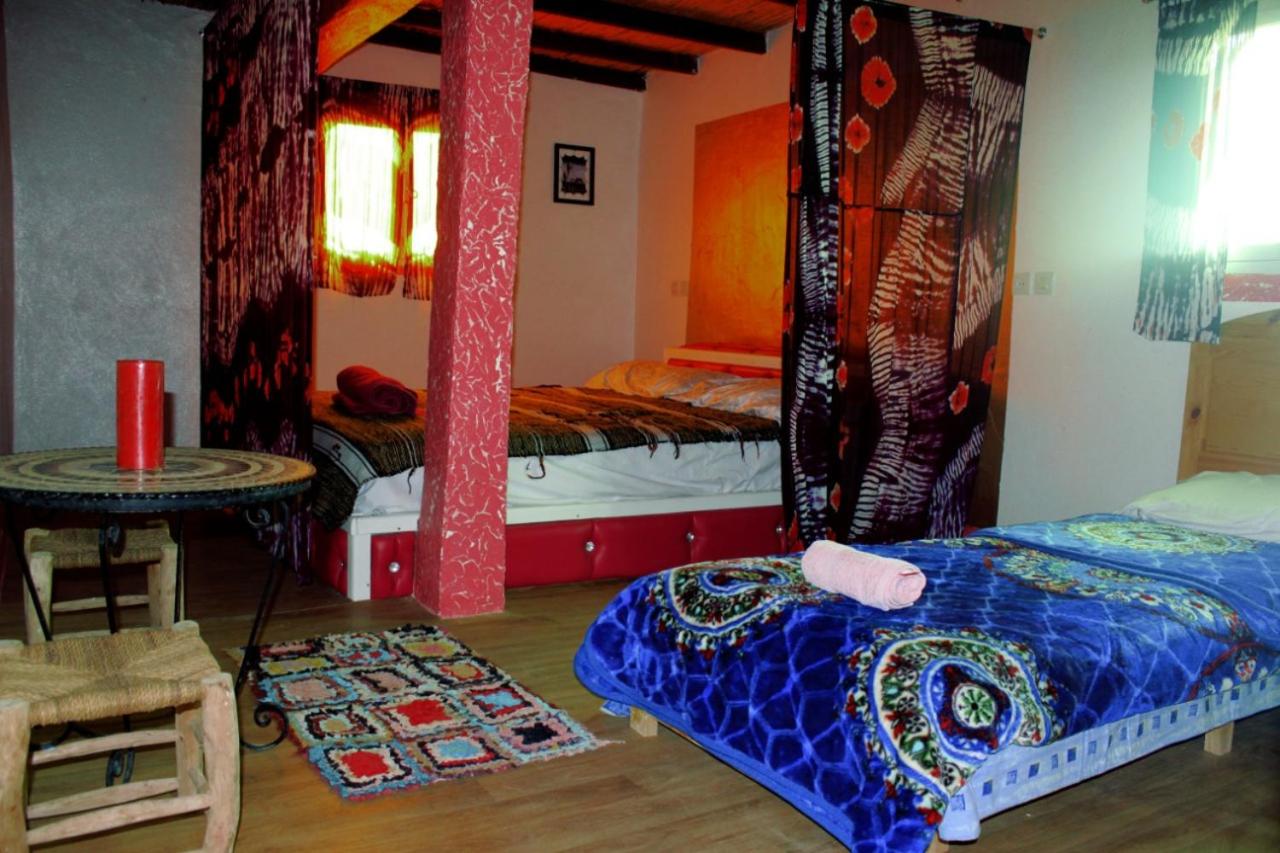 Double or Twin Room with Shower - Photo 2