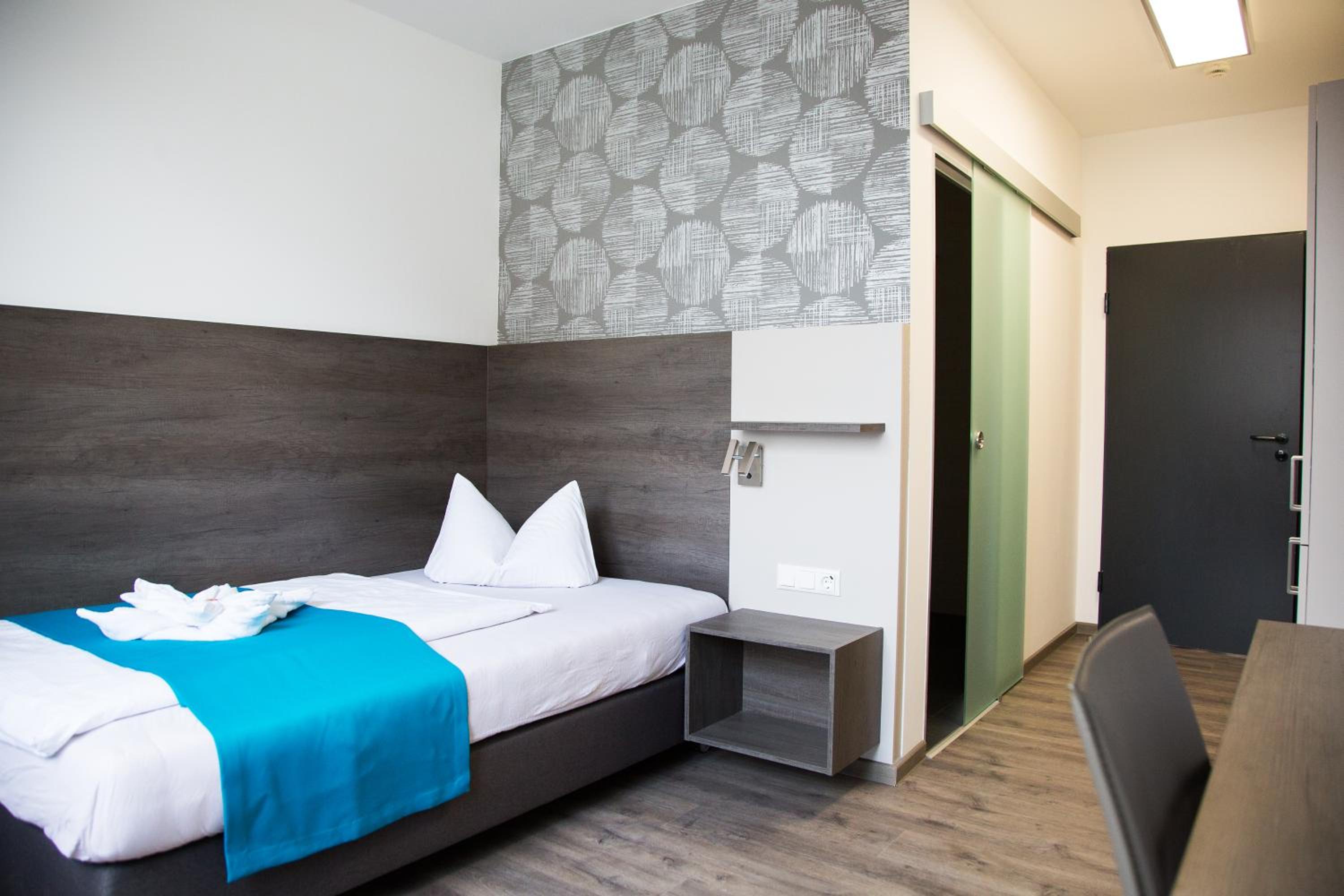Single Room photo 2