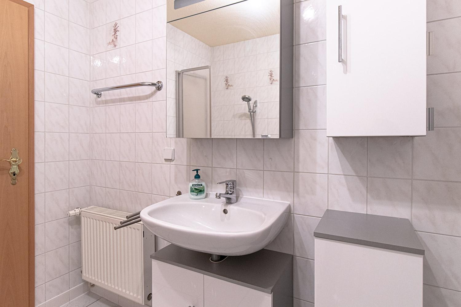 One-Bedroom Apartment - Photo 5