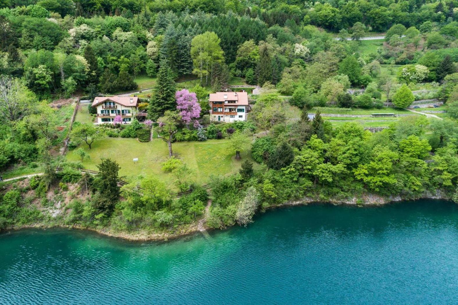 Apartment with Lake View photo 2