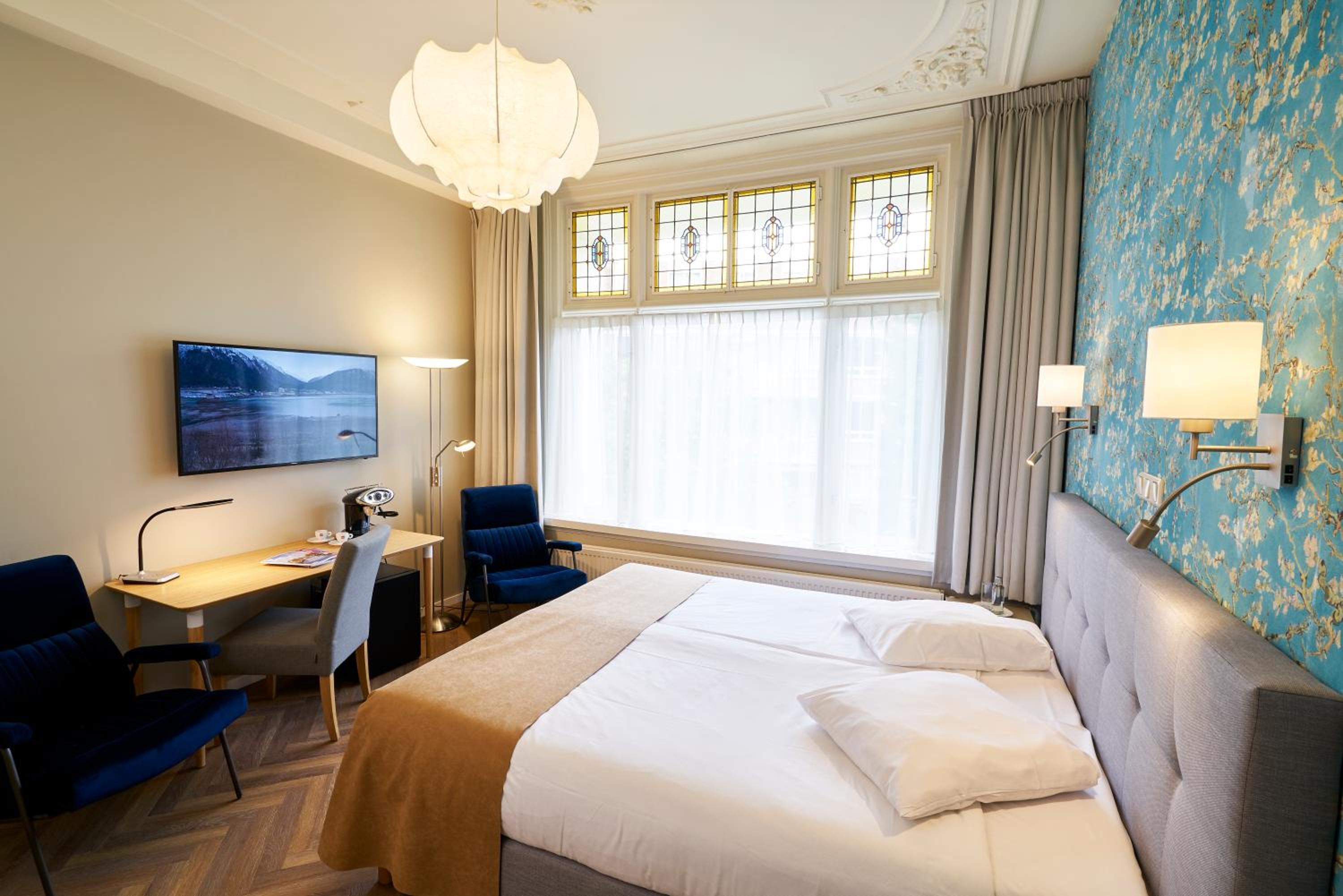 Standard Double or Twin Room - Photo 2