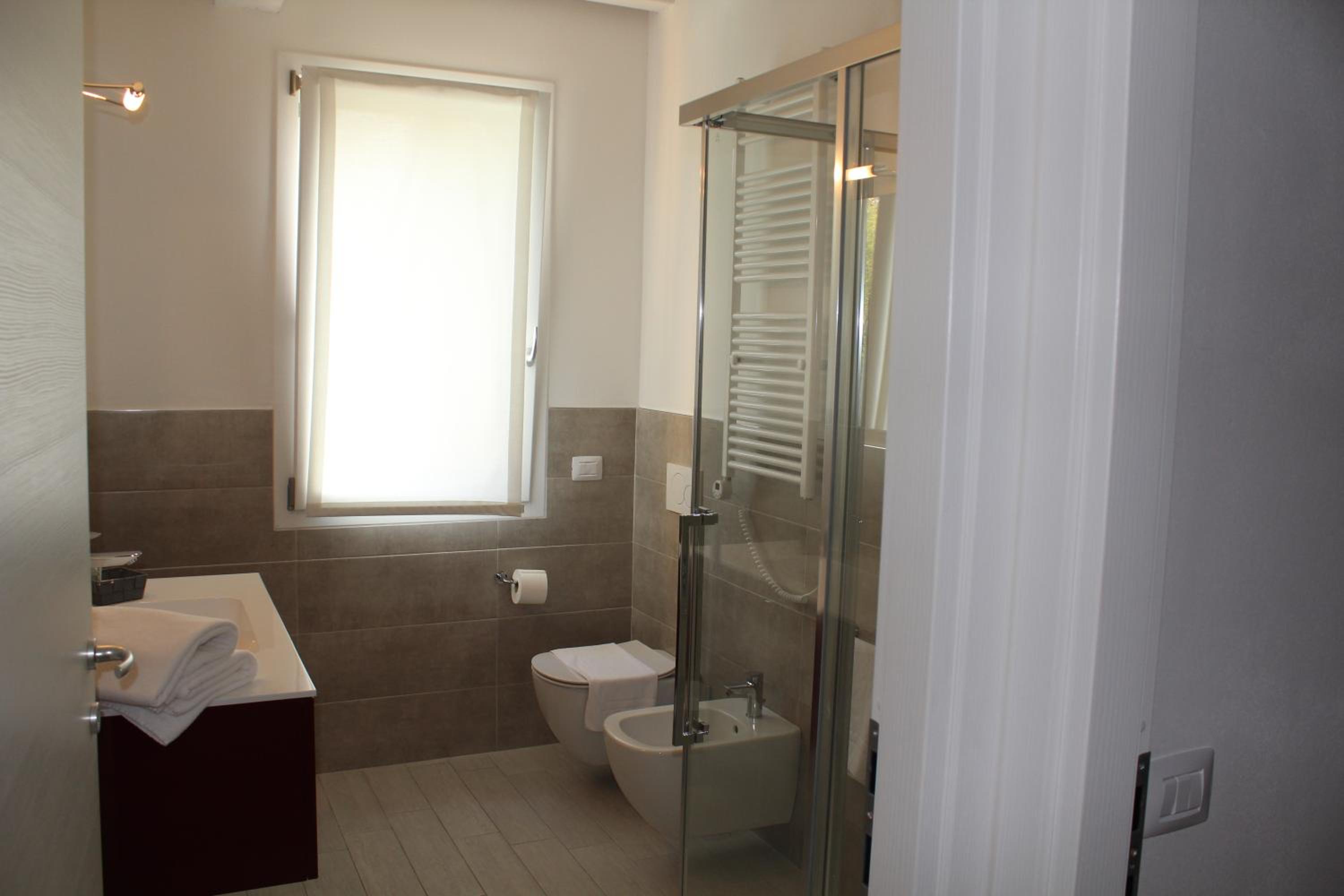 Superior One-Bedroom Apartment photo 2