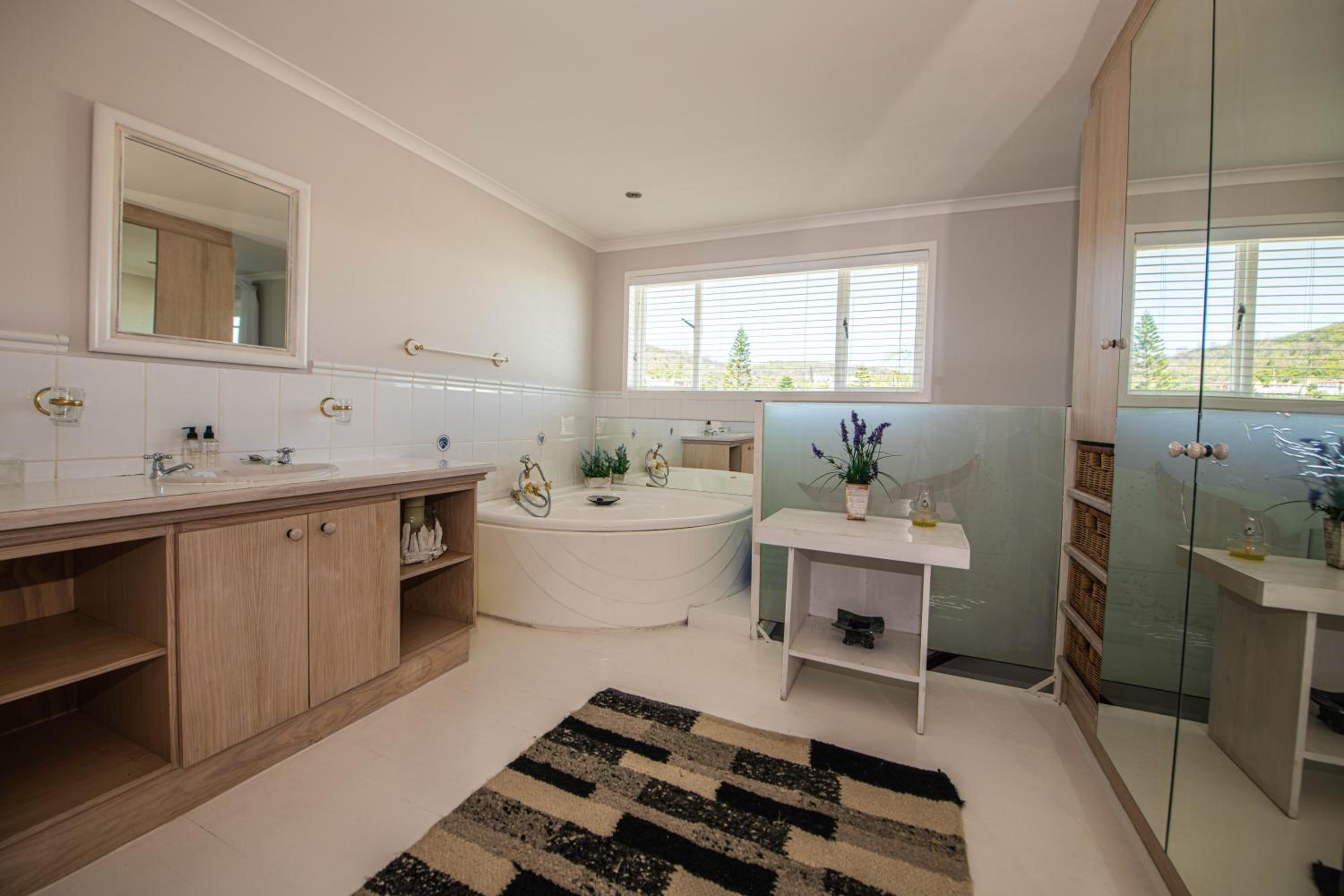 Honeymoon Suite with Sea View - Photo 6