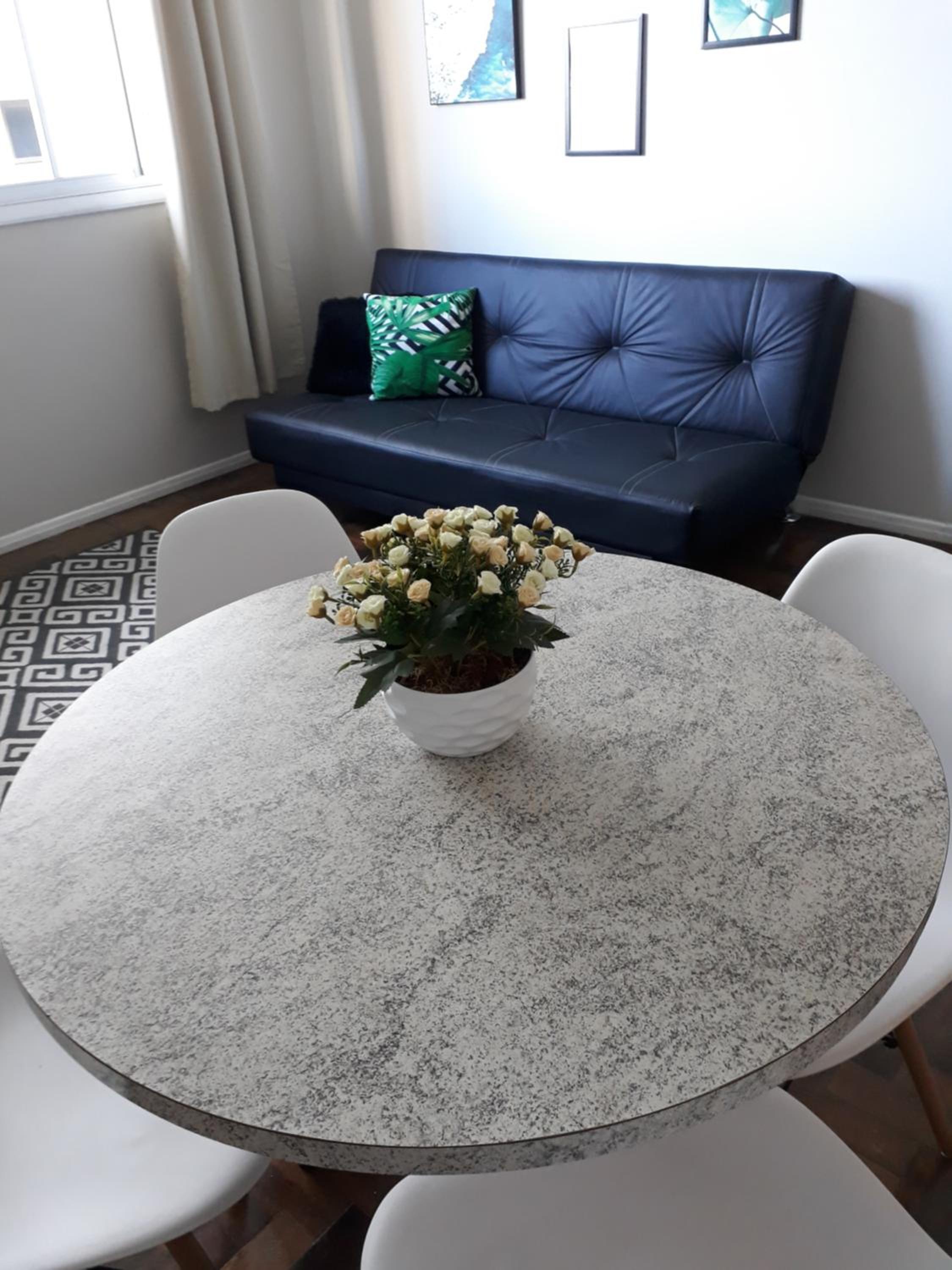 One-Bedroom Apartment - Photo 14