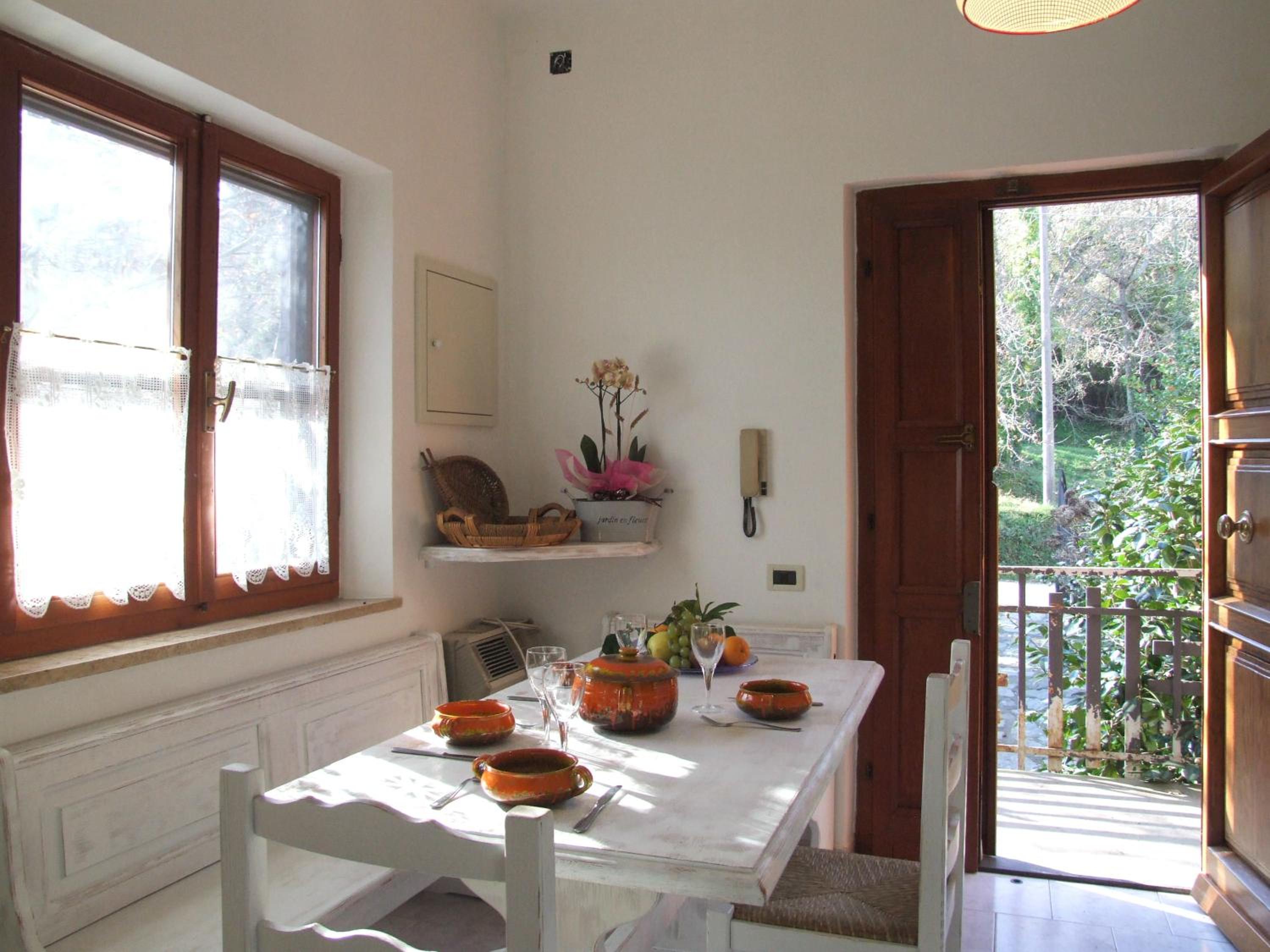 Two-Bedroom House with Balcony photo 3