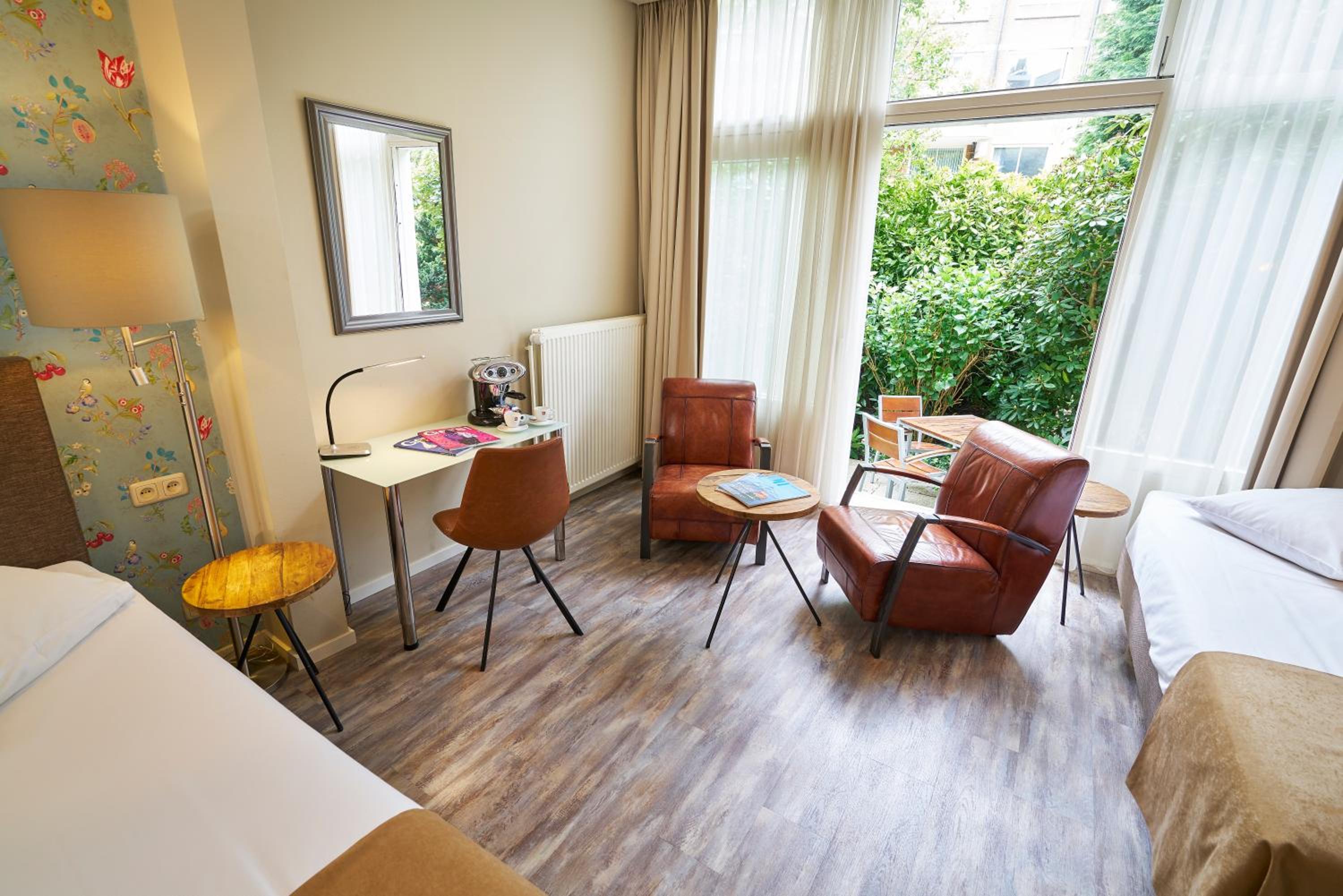Quadruple Room - Photo 3