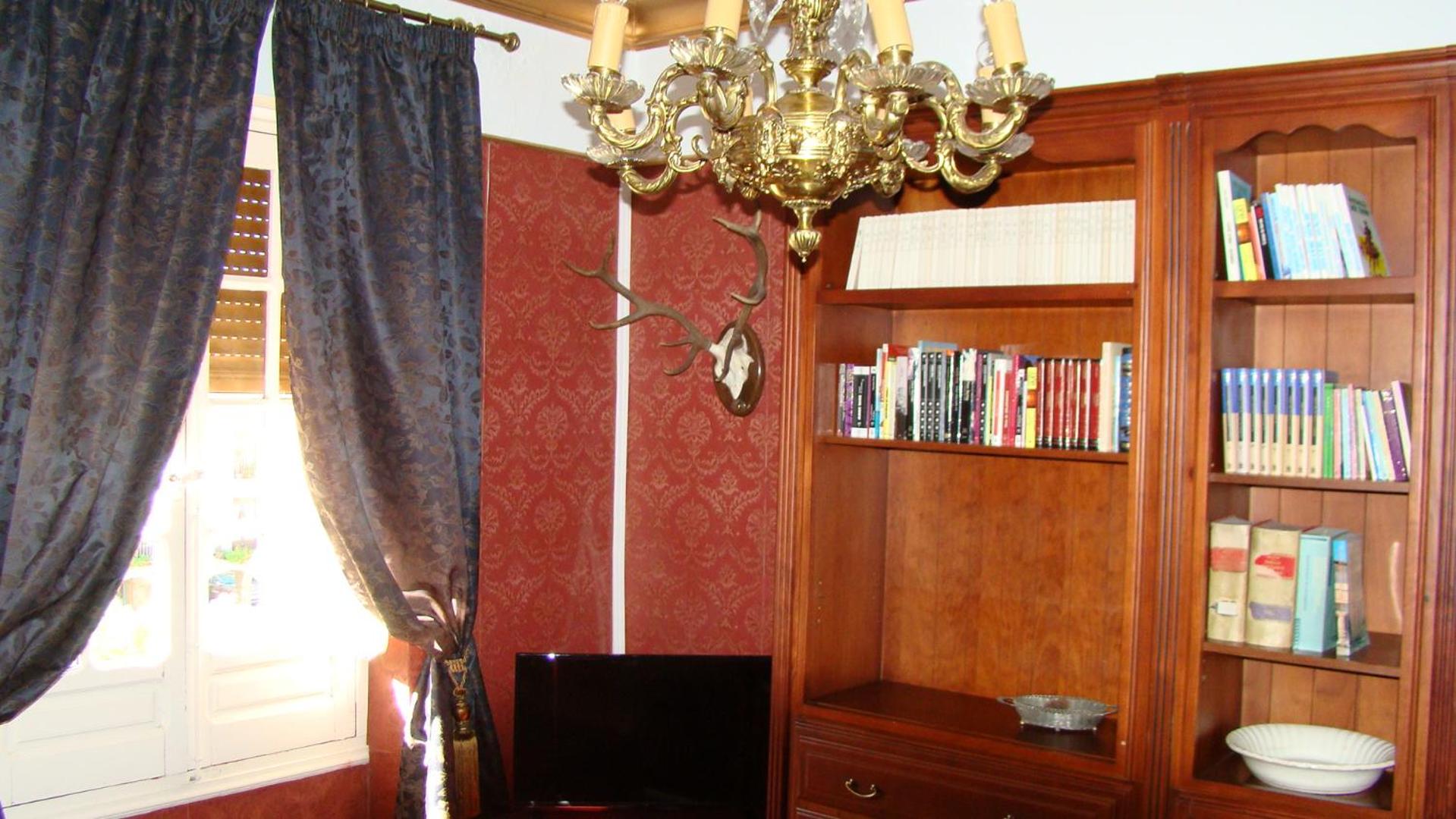Two-Bedroom Apartment photo 3