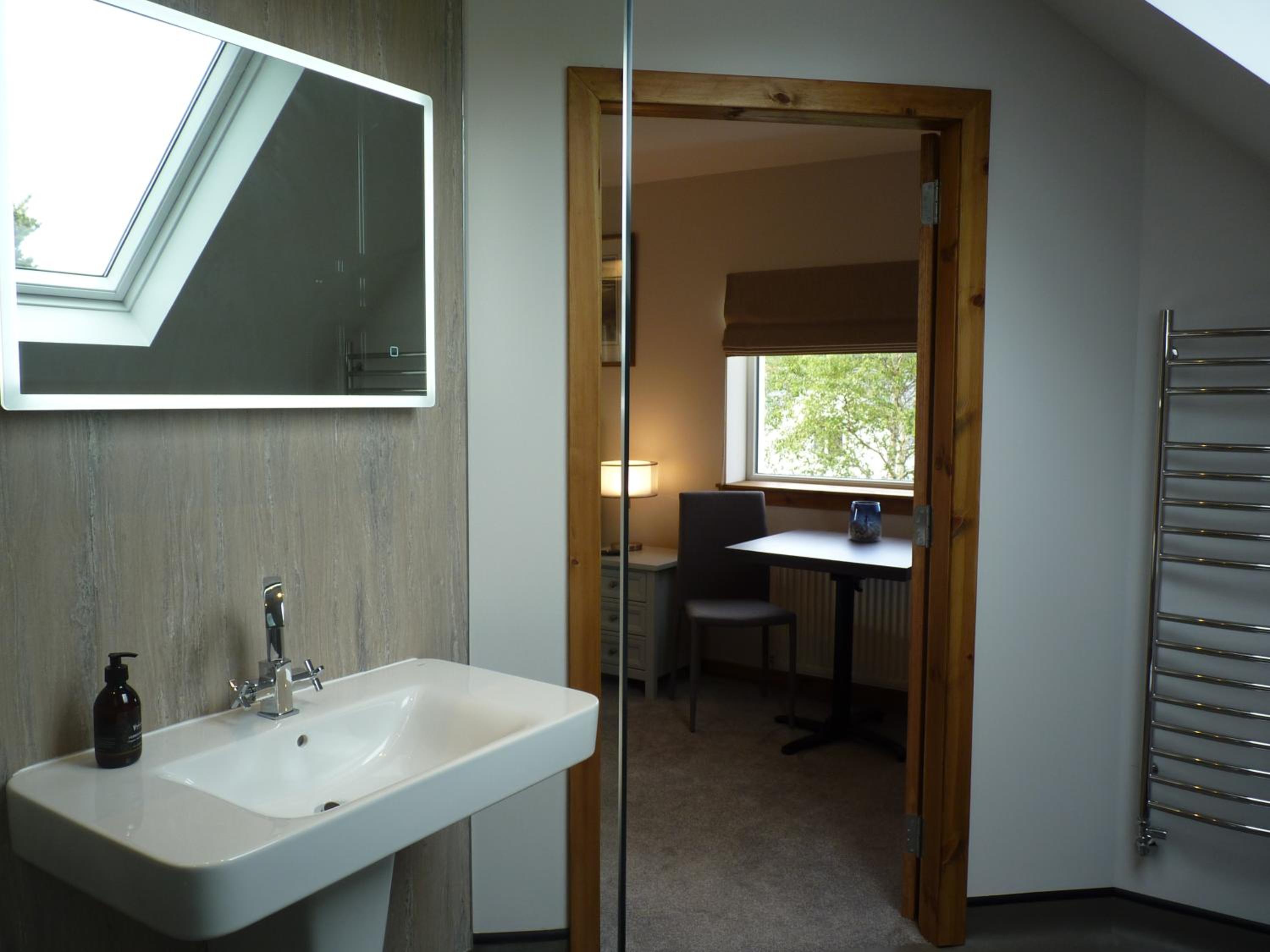 Superior Double or Twin Room with Sea View - Photo 6